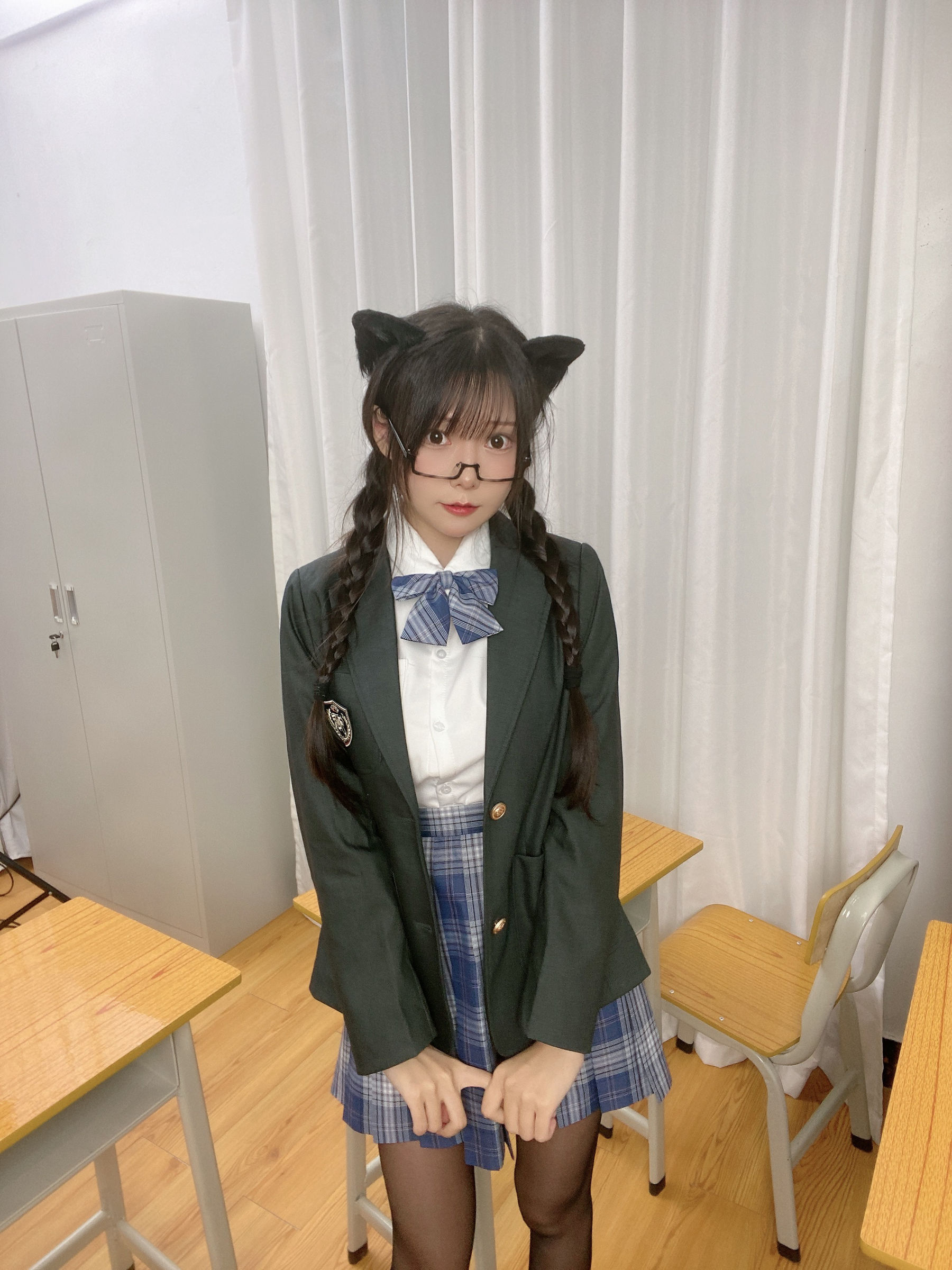 香草喵露露 – 小露乱撞 JK制服 自拍 校园风 甜美写真 高清图集插图