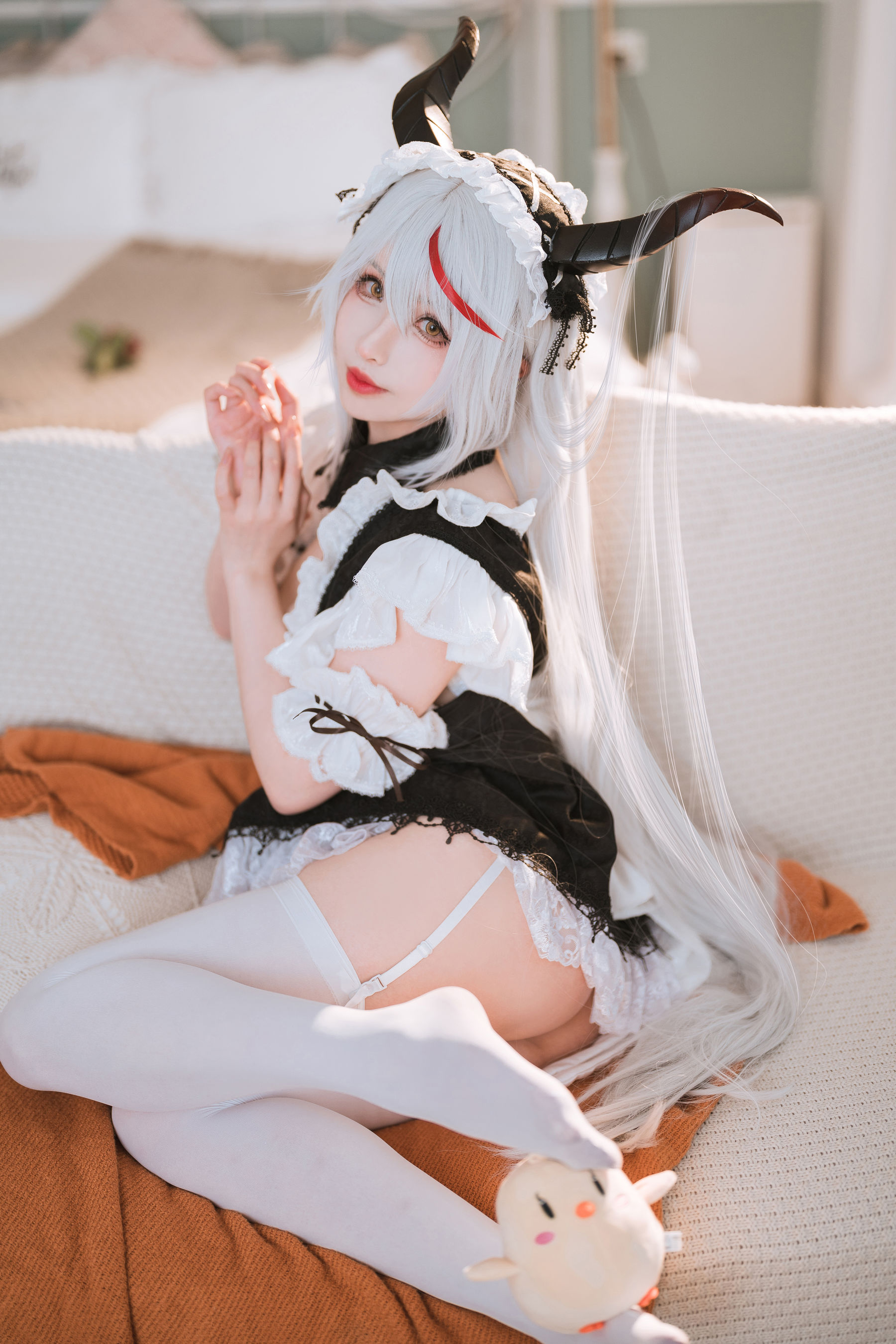 rioko凉凉子 妄想航线 港区的龙女仆 Cosplay 高清写真插图 rioko凉凉子 妄想航线 港区的龙女仆 Cosplay 高清写真插图