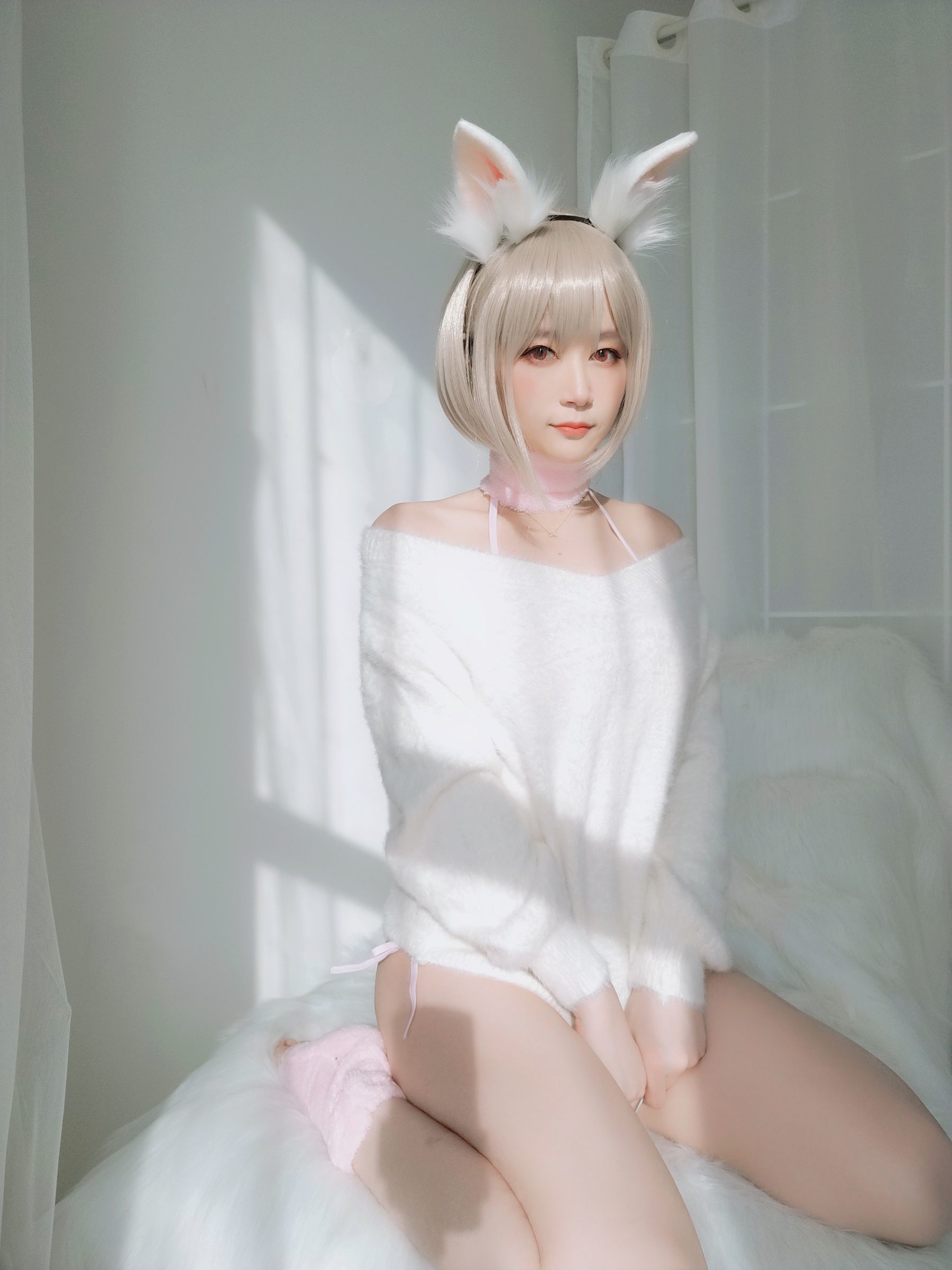 Coser小姐姐白银 – 小白兔 cosplay 写真 可爱萌系 动漫角色扮演插图