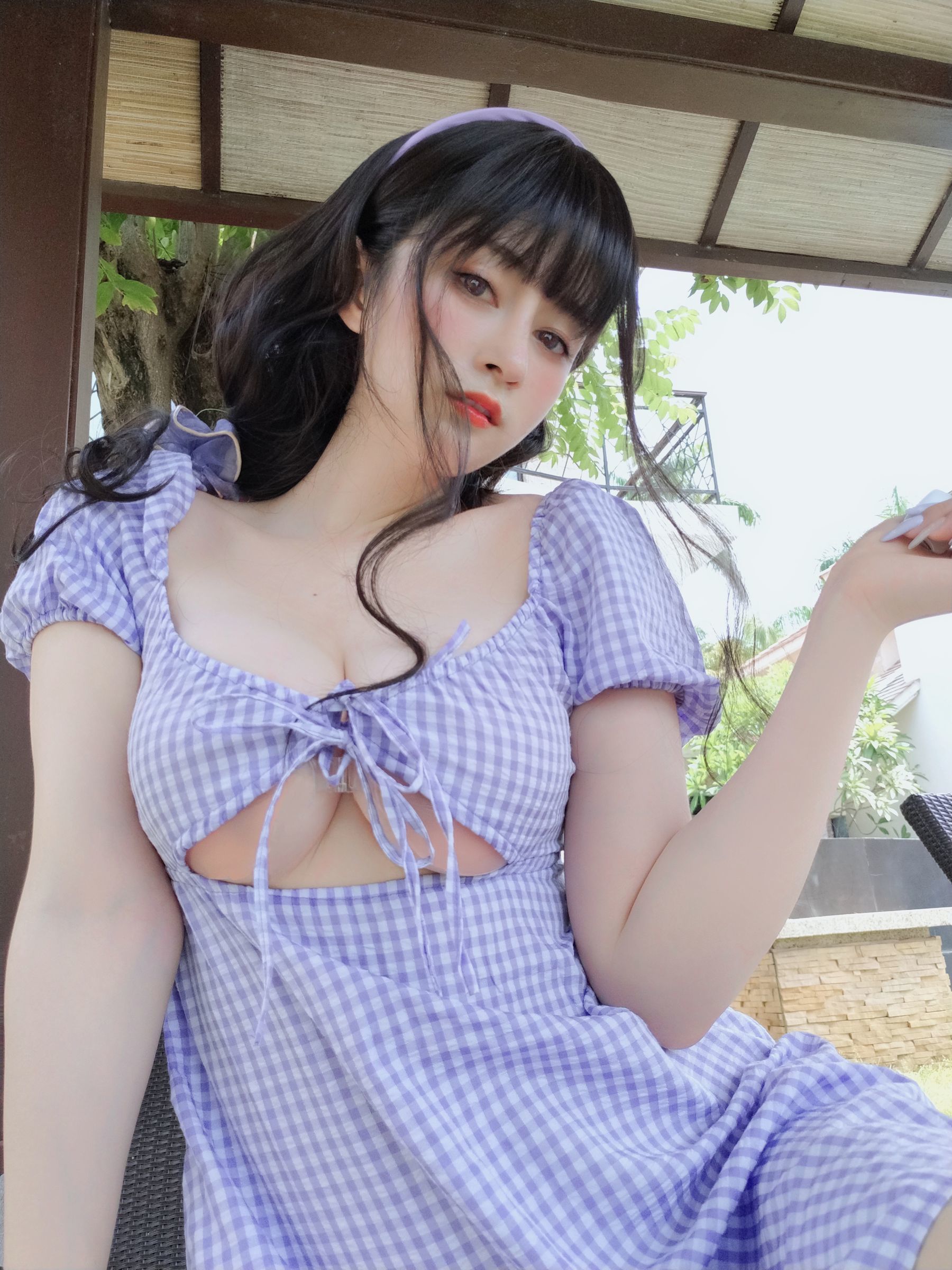 Coser小姐姐白银 – 夏日格子连衣裙清新写真 日系甜美少女cosplay摄影插图 Coser小姐姐白银 – 夏日格子连衣裙清新写真 日系甜美少女cosplay摄影插图