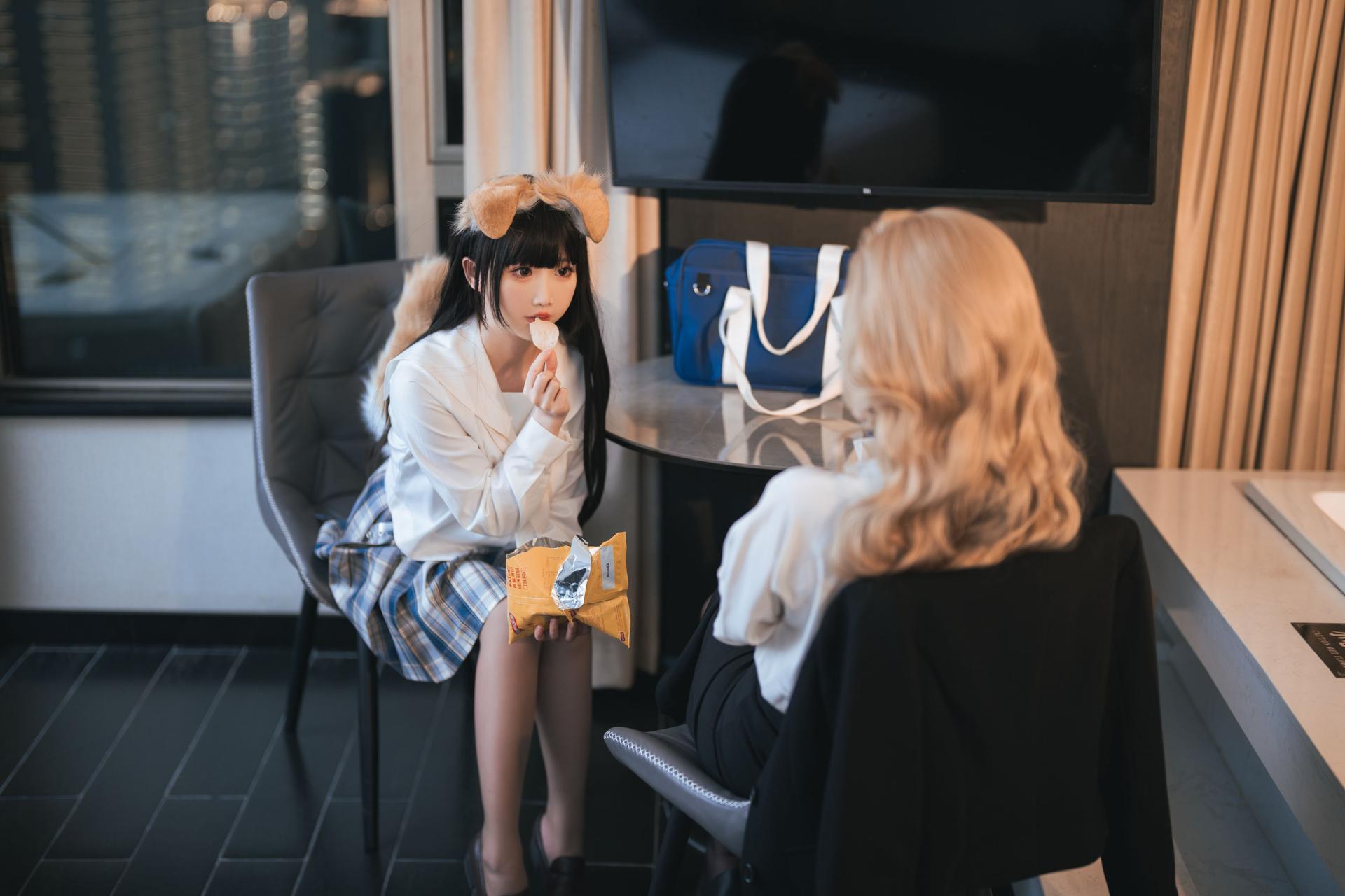 rioko凉凉子&面饼仙儿 – 女上司双人Cosplay 职场OL制服诱惑插图 rioko凉凉子&面饼仙儿 – 女上司双人Cosplay 职场OL制服诱惑插图