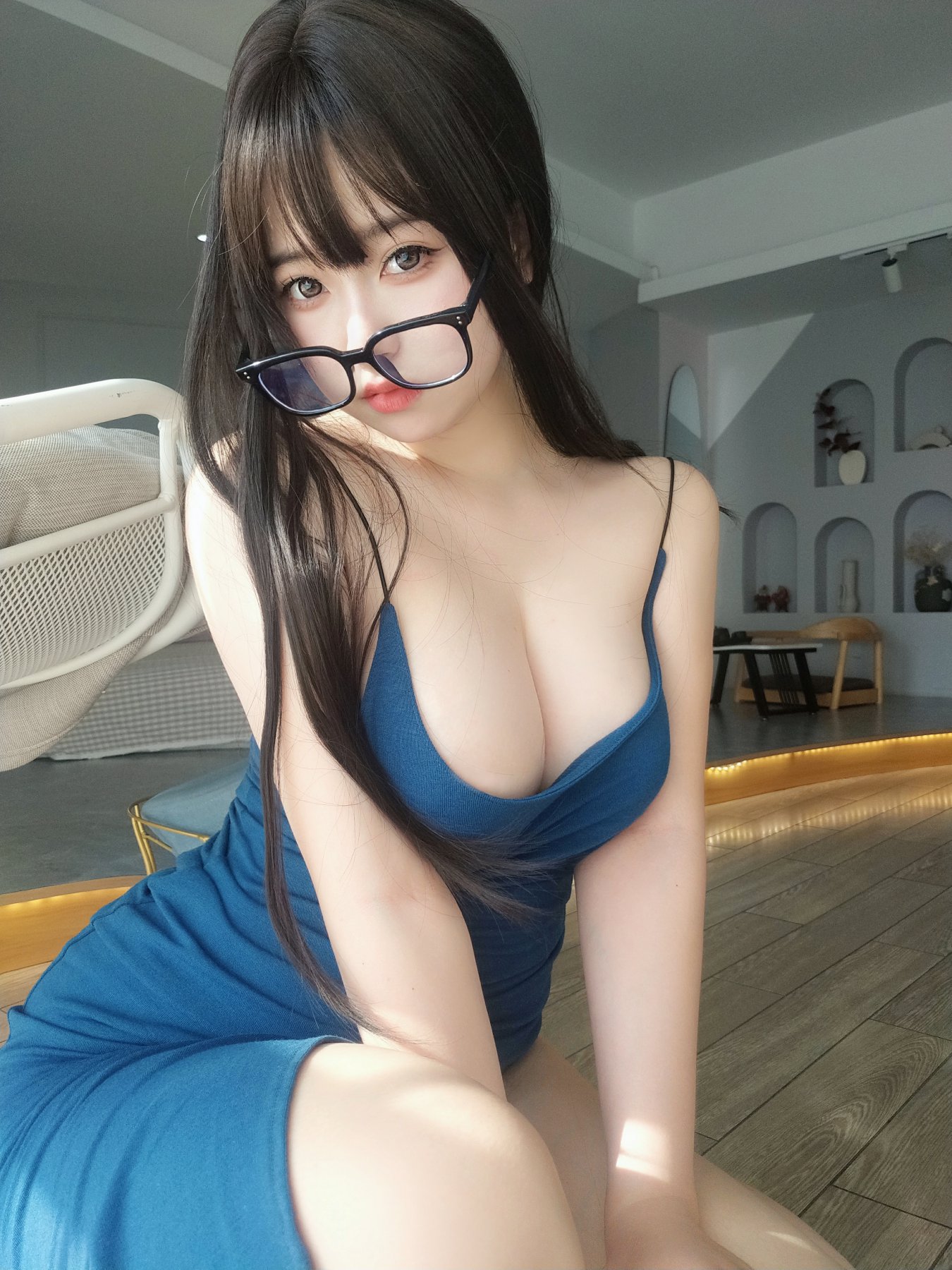 女主K – 清凉夏日乘凉姐姐Cosplay写真插图