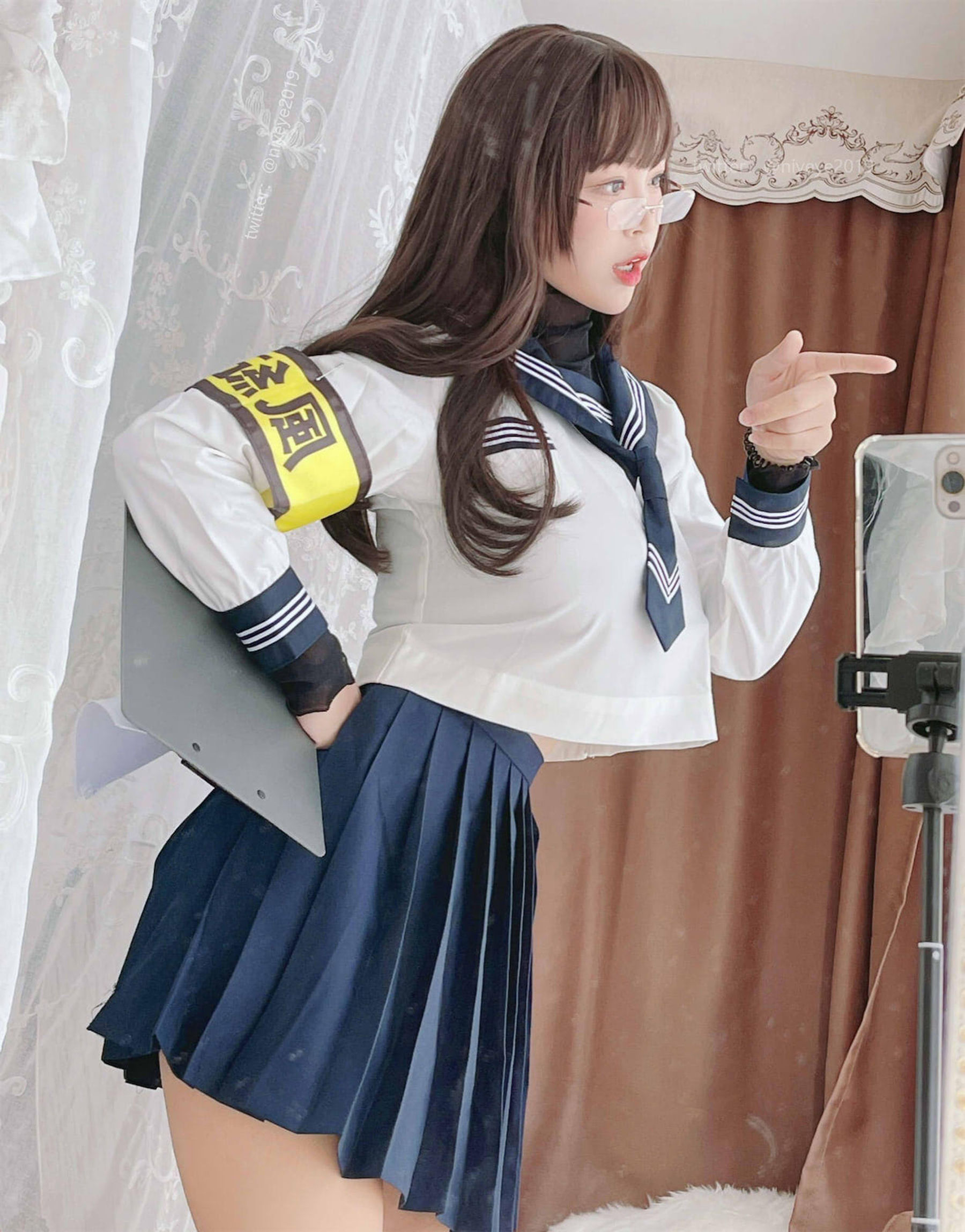 萌系小姐姐白烨 Cosplay 风纪委员 耶米西奶露插图 萌系小姐姐白烨 Cosplay 风纪委员 耶米西奶露插图