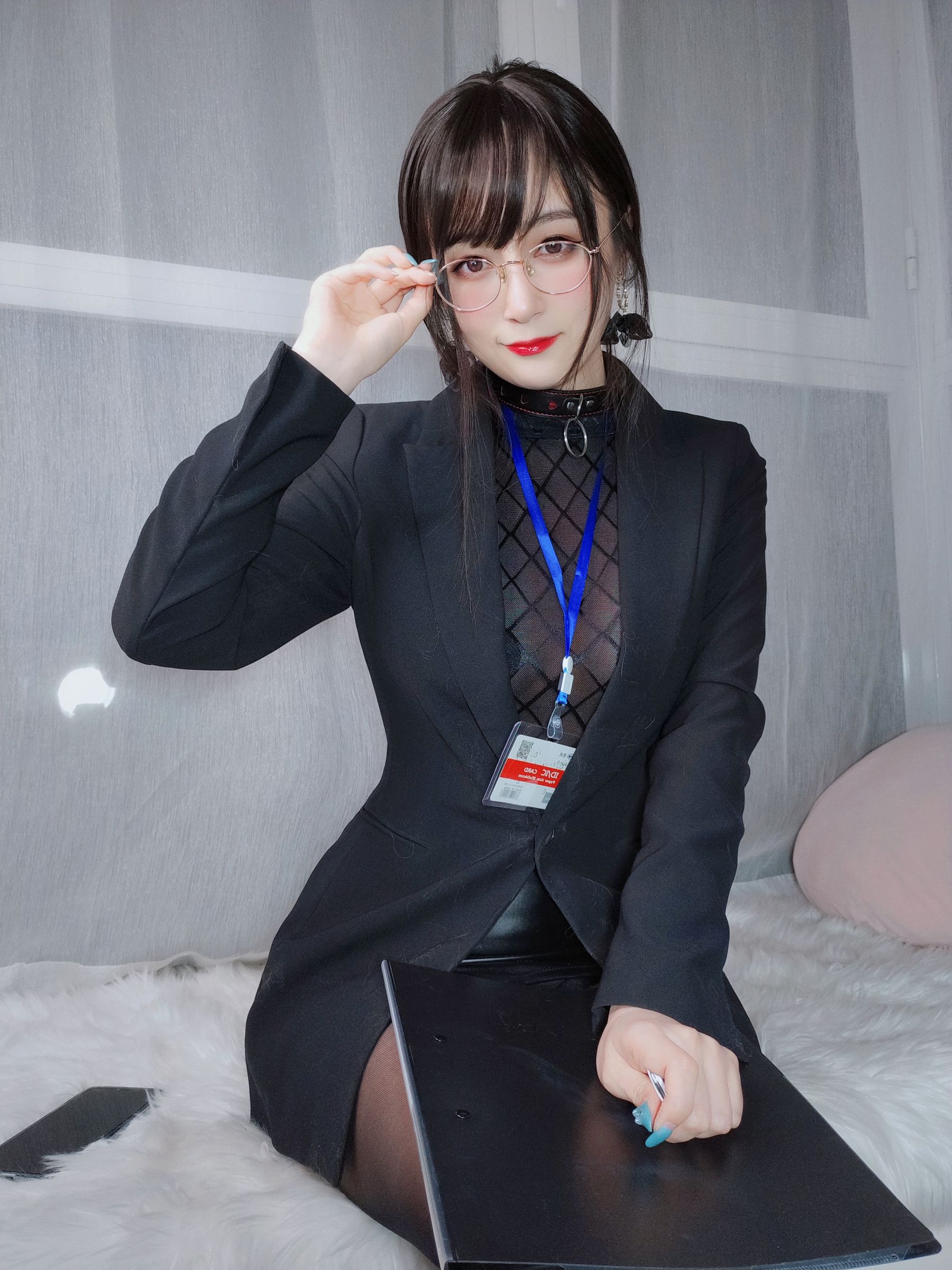 Coser小姐姐白银 – 黑丝情趣写真 性感魅惑插图