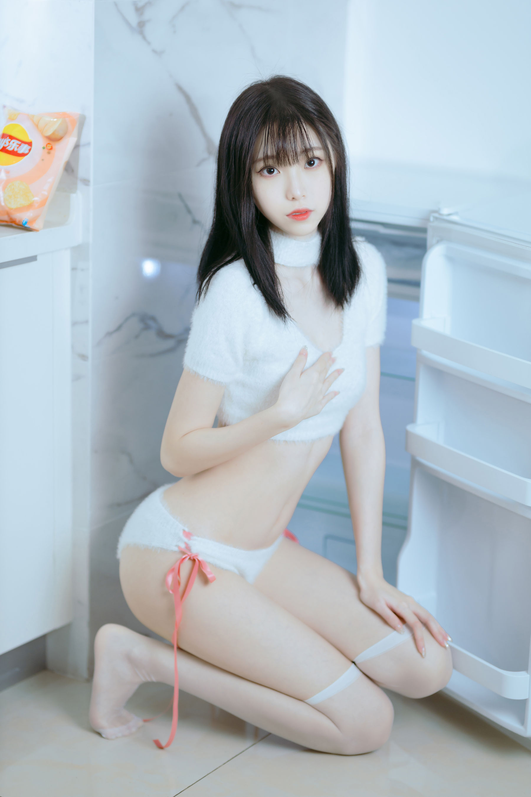 许岚 – 纯欲毛衣写真 温柔慵懒风Cosplay图片插图 许岚 – 纯欲毛衣写真 温柔慵懒风Cosplay图片插图