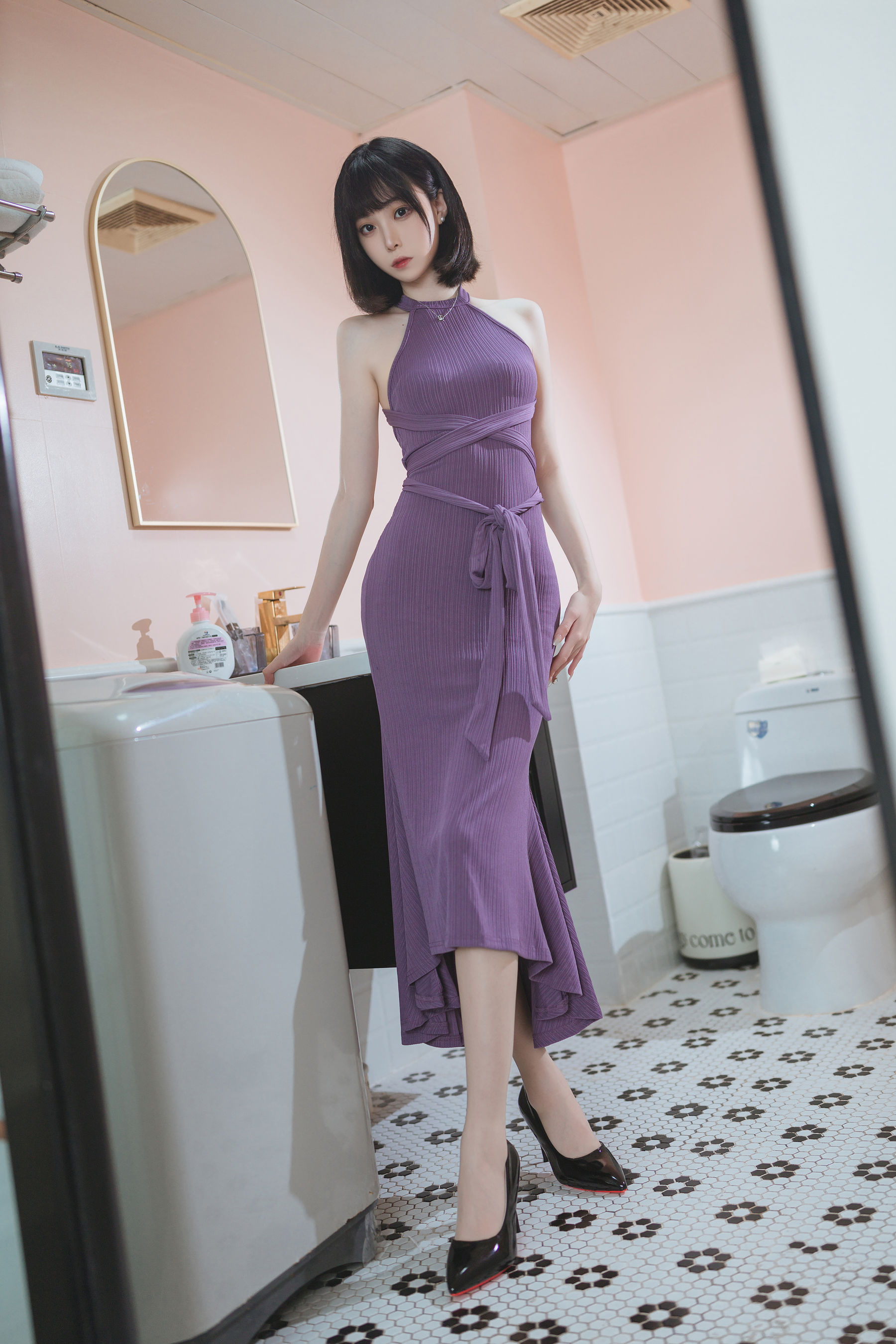 许岚 – 紫韵人妻 Cosplay 高清写真 优雅人妻角色扮演插图 许岚 – 紫韵人妻 Cosplay 高清写真 优雅人妻角色扮演插图