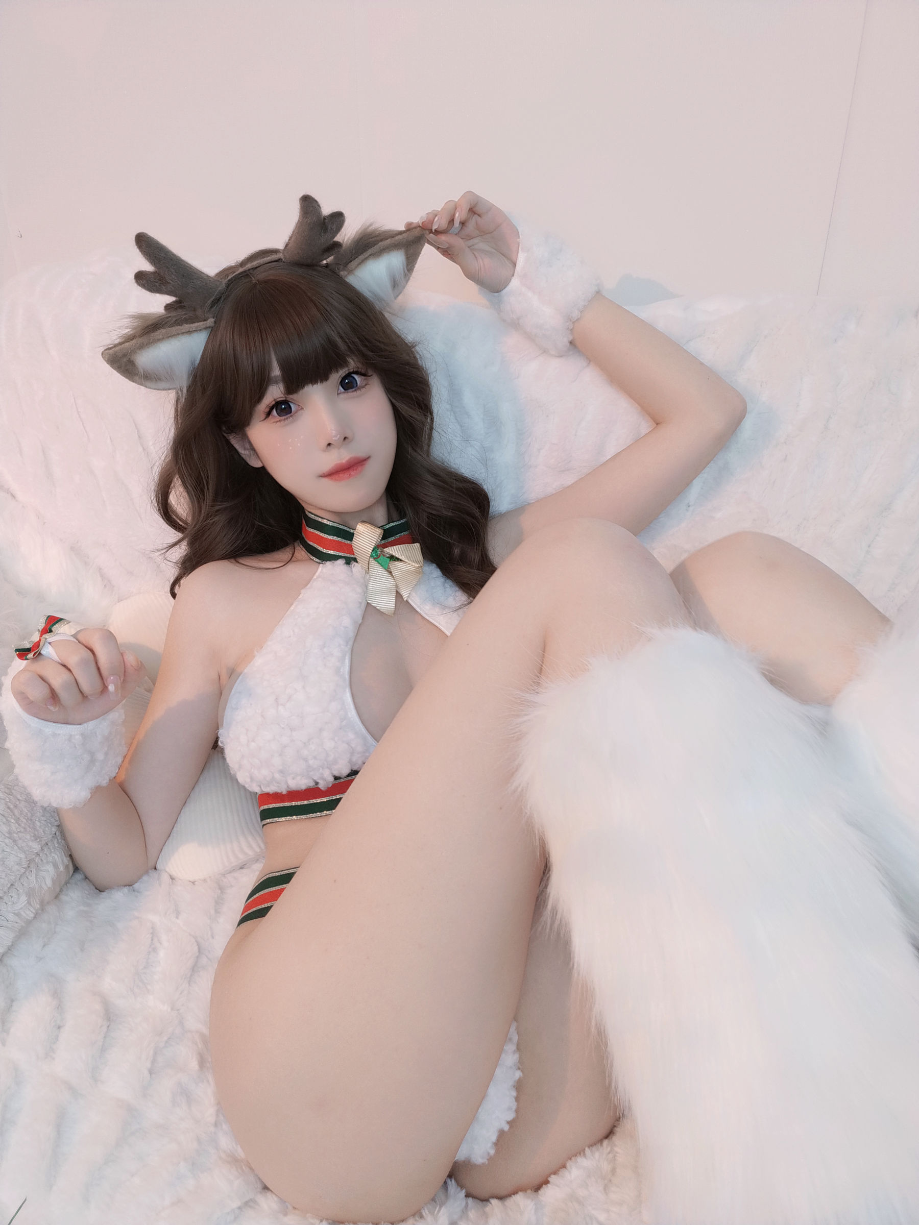 蜜汁猫裘 – 圣诞兔兔&鹿鹿 Cosplay写真插图