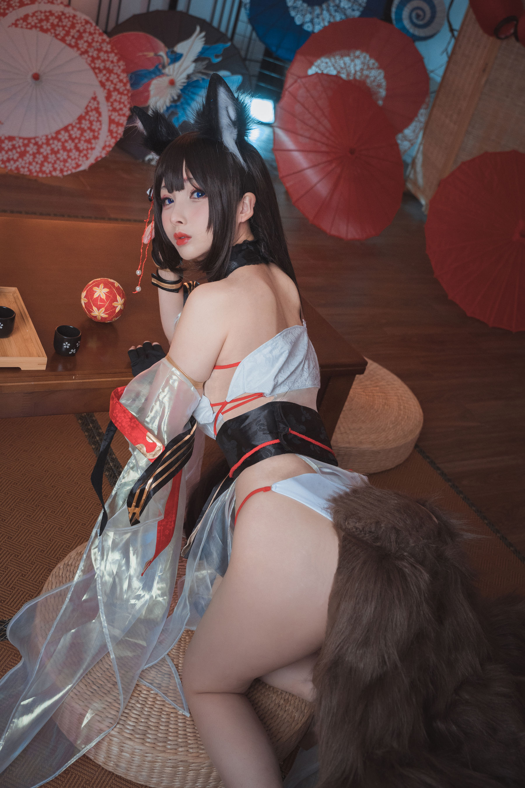 rioko凉凉子 Azurlane Amagi Cosplay 碧蓝航线天城舰娘写真 和风巫女战斗服插图 rioko凉凉子 Azurlane Amagi Cosplay 碧蓝航线天城舰娘写真 和风巫女战斗服插图