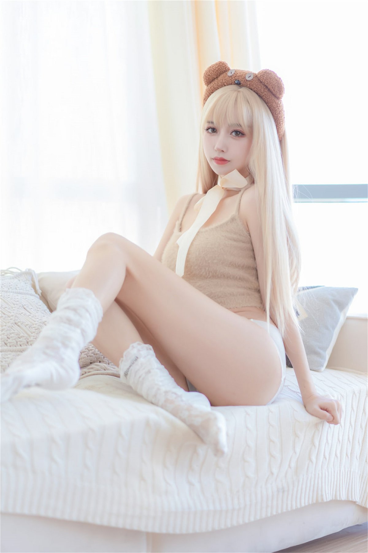 过期米线线喵 – 小熊软糖可爱cosplay写真 甜系少女软萌装扮插图