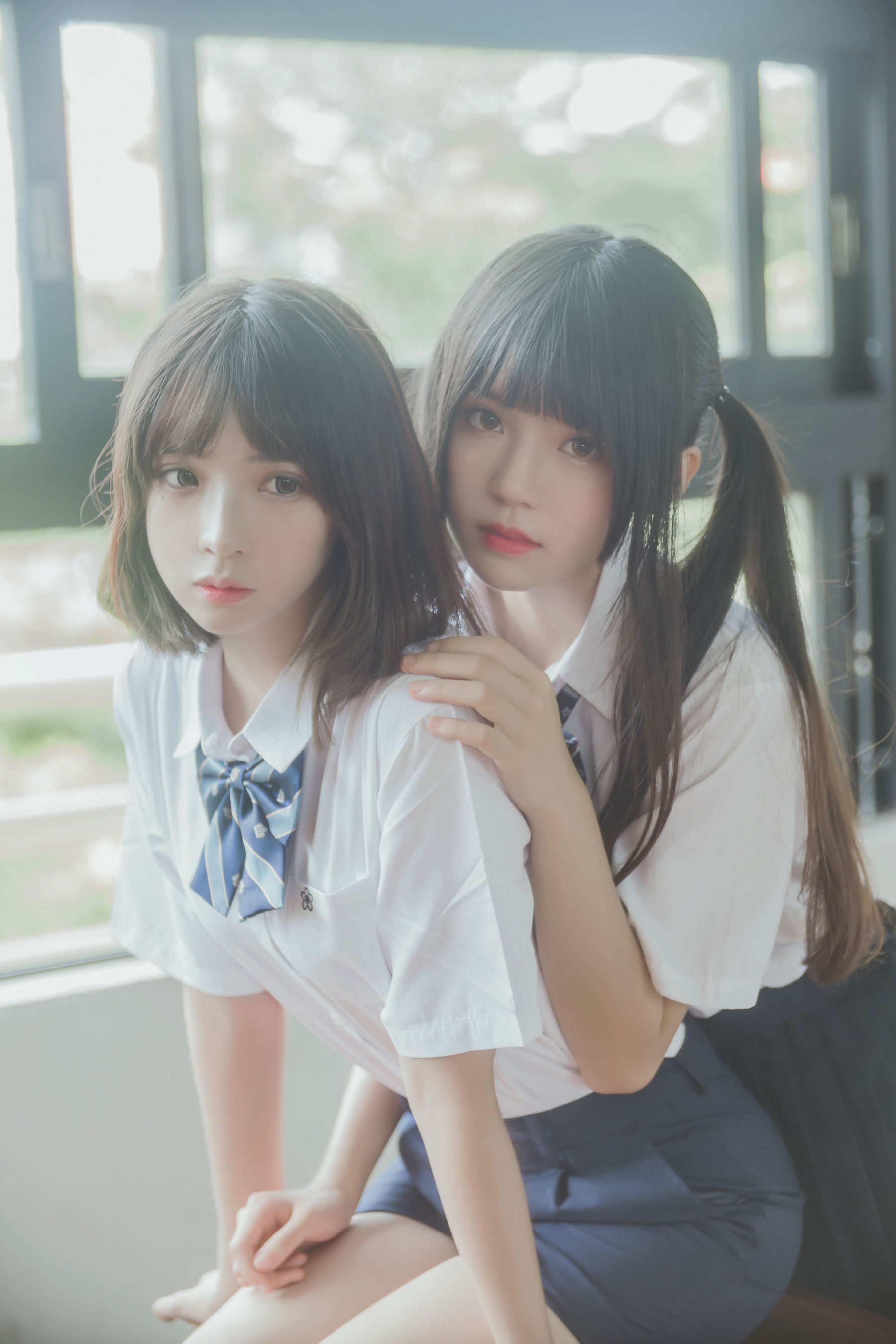 桜桃喵 疯猫ss JK百合 CosPlay写真集 制服少女校园主题摄影插图 桜桃喵 疯猫ss JK百合 CosPlay写真集 制服少女校园主题摄影插图