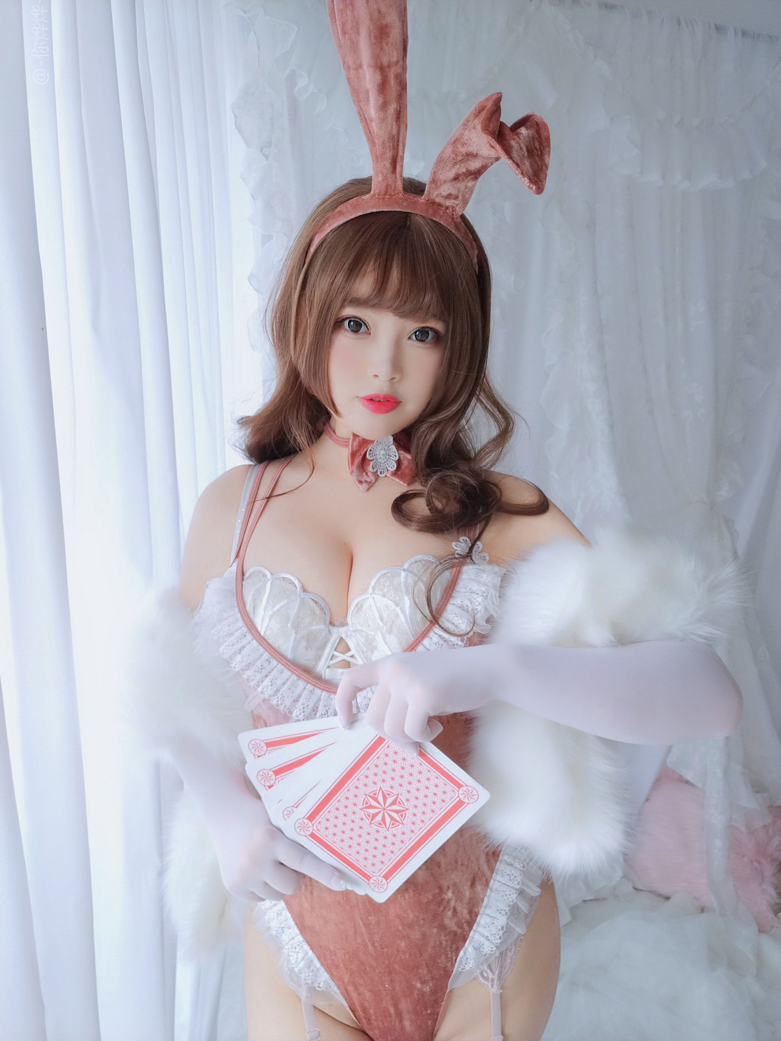 白烨 – 赌场女郎萌系小姐姐Cosplay写真集插图 白烨 – 赌场女郎萌系小姐姐Cosplay写真集插图