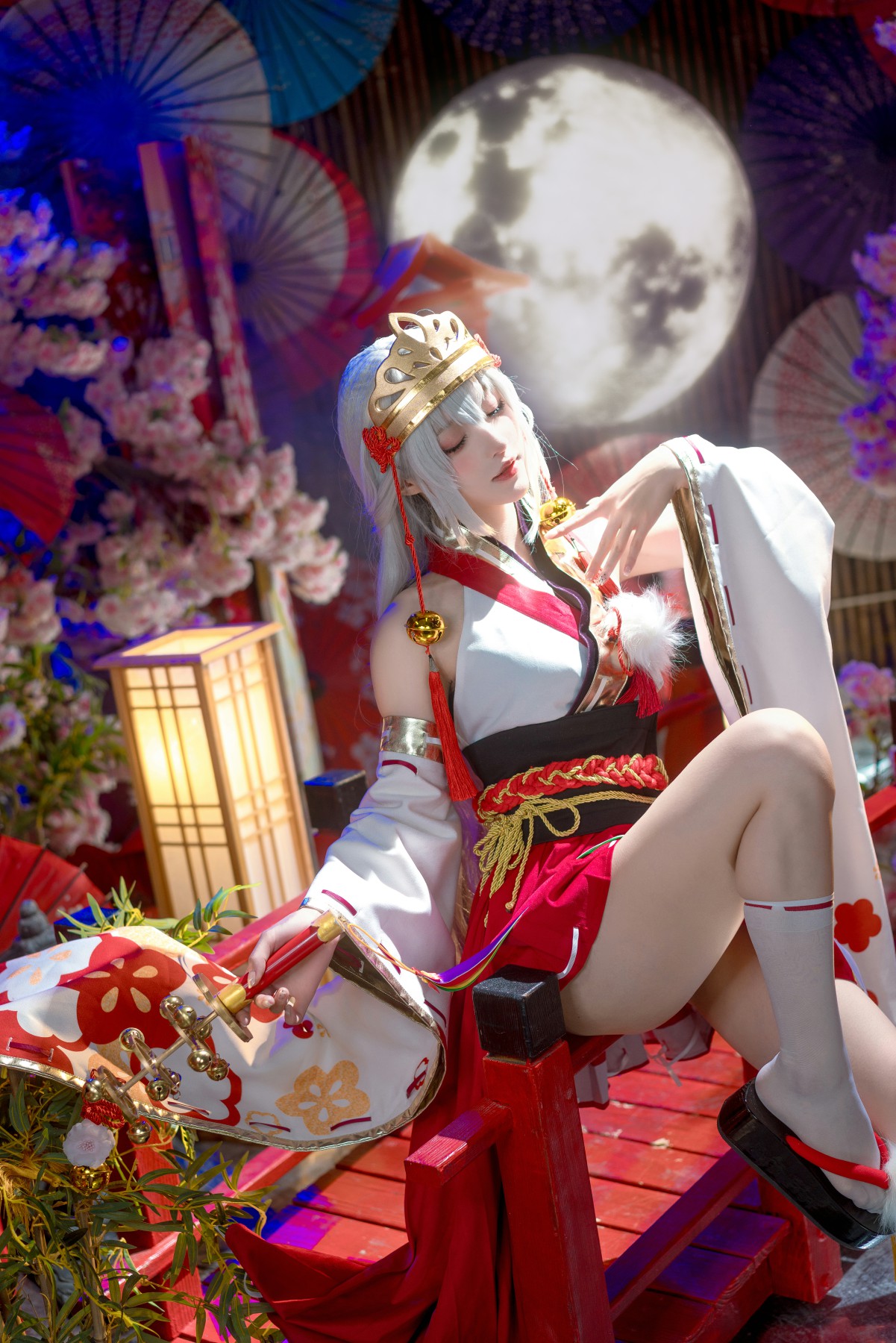 阿包也是兔娘 巫女浴池 Cosplay写真 神社沐浴场景插图