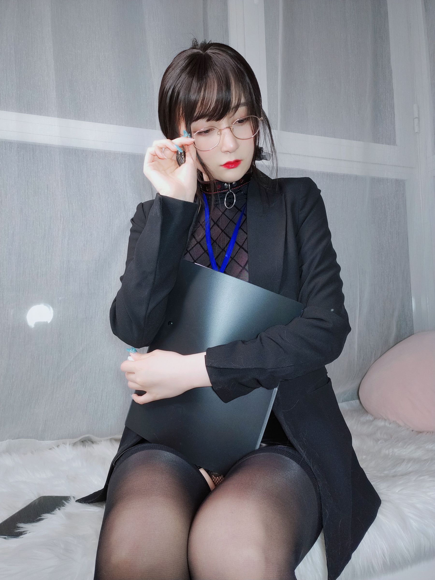 Coser小姐姐白银 – 黑丝情趣写真 性感魅惑插图