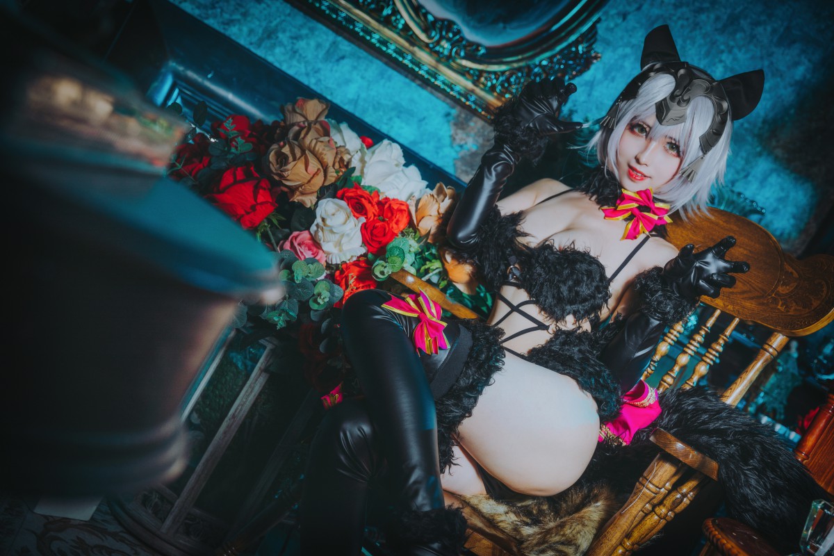 rioko凉凉子 黑色贞德 Cosplay 高清写真 动漫角色扮演 贞德Alter 暗黑风格插图 rioko凉凉子 黑色贞德 Cosplay 高清写真 动漫角色扮演 贞德Alter 暗黑风格插图