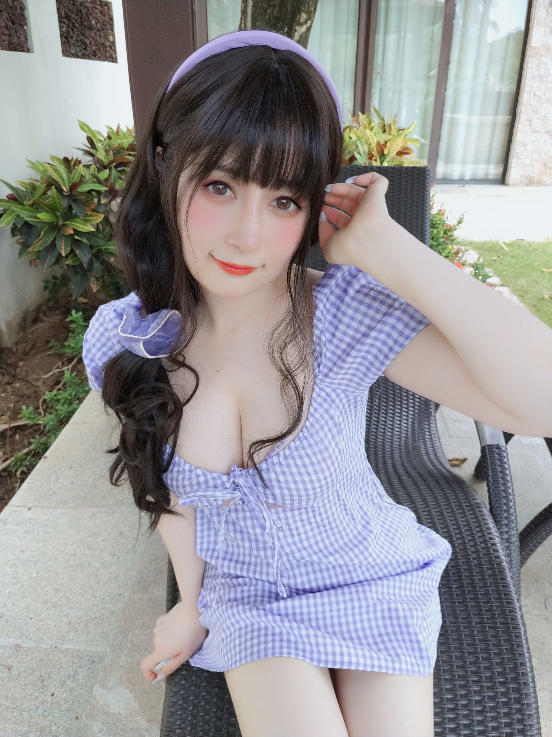 Coser小姐姐白银 – 夏日格子连衣裙清新写真 日系甜美少女cosplay摄影插图 Coser小姐姐白银 – 夏日格子连衣裙清新写真 日系甜美少女cosplay摄影插图