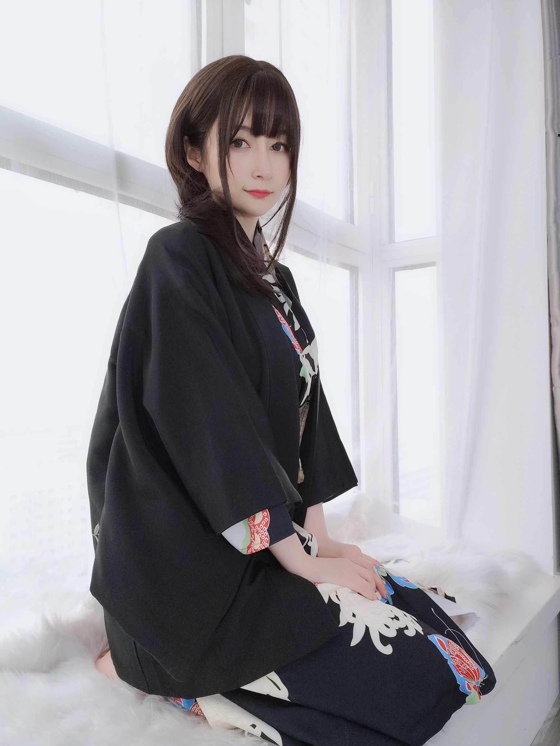 Coser小姐姐白银 – 和服下的秘密插图 Coser小姐姐白银 – 和服下的秘密插图