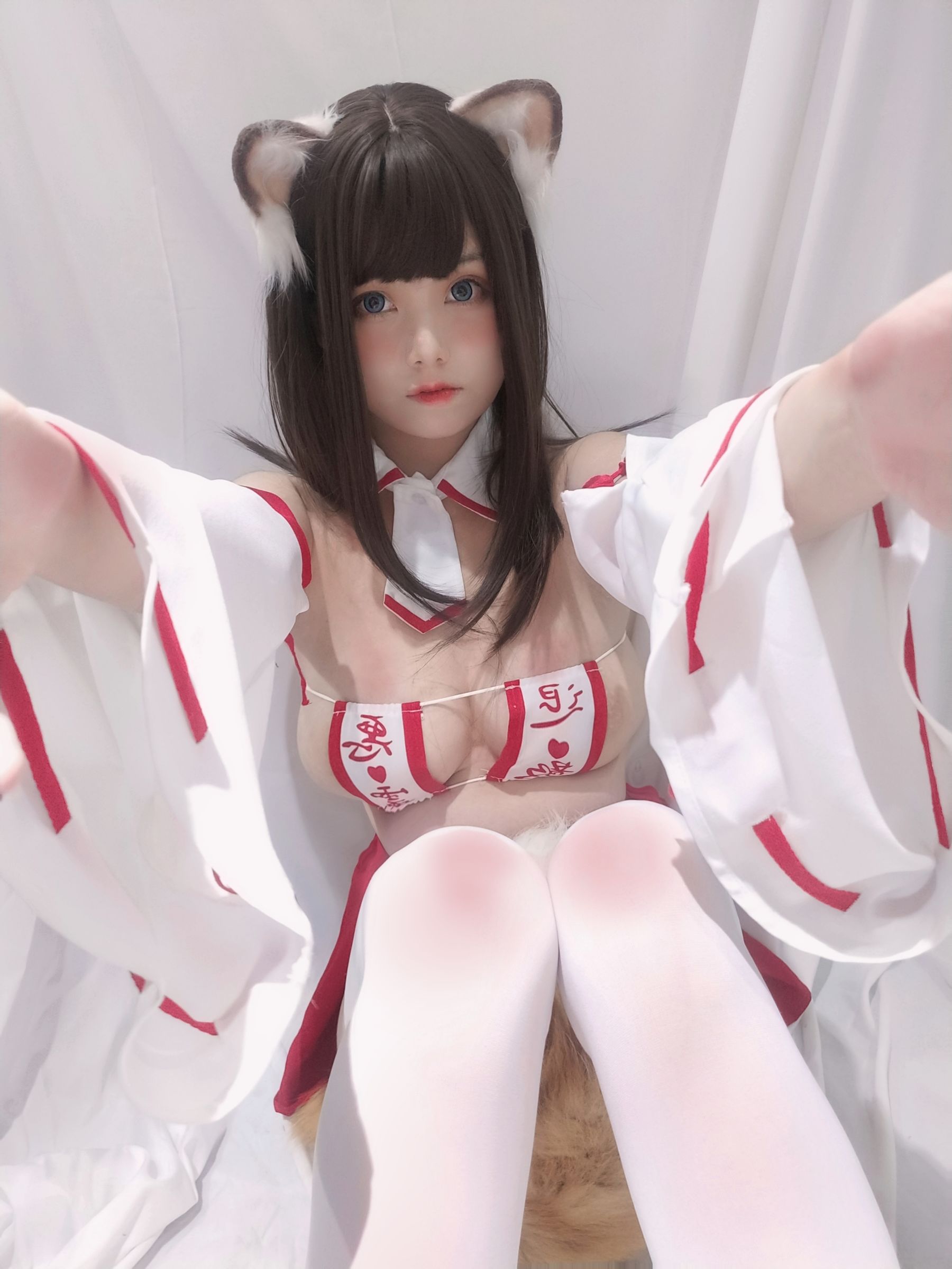 蜜汁猫裘 – 巫女小狐狸 cosplay 精美写真 二次元美少女 神社巫女主题插图