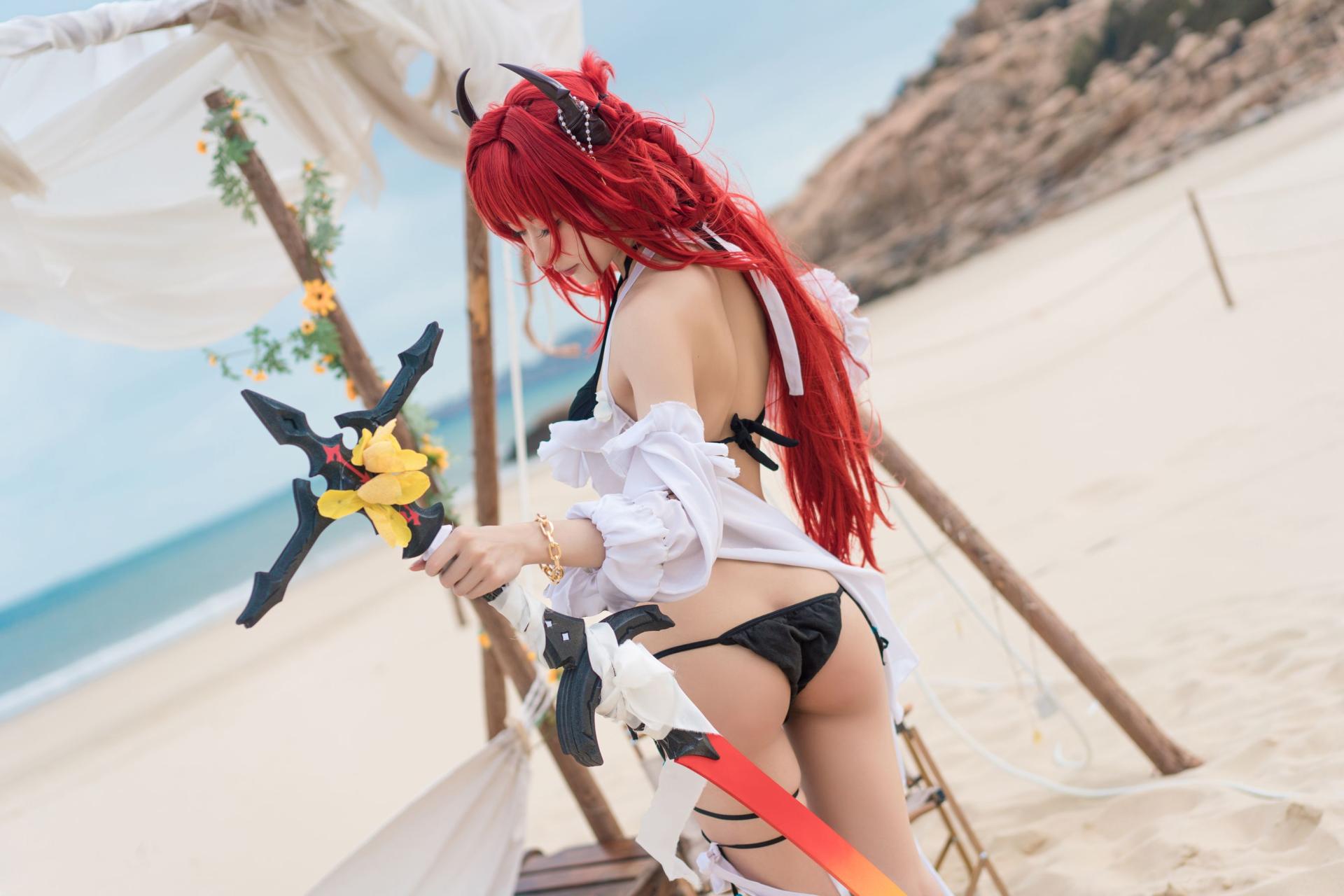 阿包也是兔娘 – 明日方舟 史尔特尔泳装 Cosplay 高清写真插图