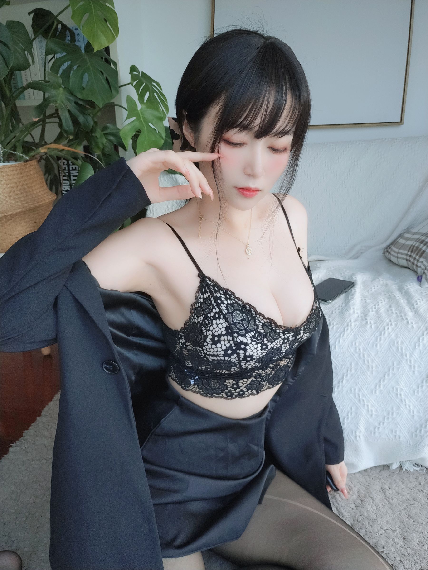 Coser小姐姐白银 – 西服写真 性感制服诱惑插图