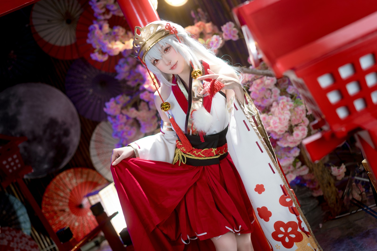 阿包也是兔娘 巫女浴池 Cosplay写真 神社沐浴场景插图