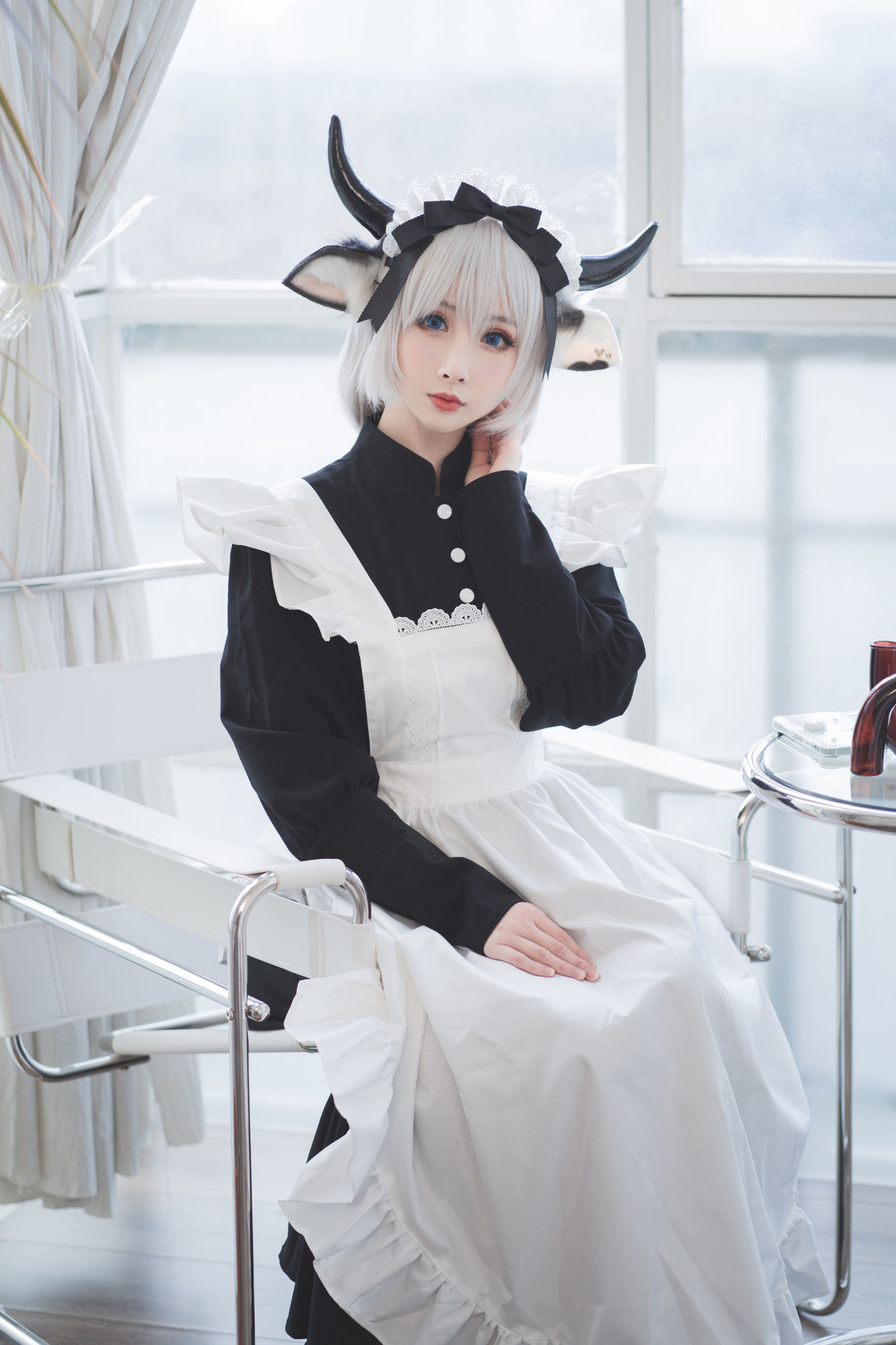 rioko凉凉子 奶牛女仆cosplay 温柔治愈系写真