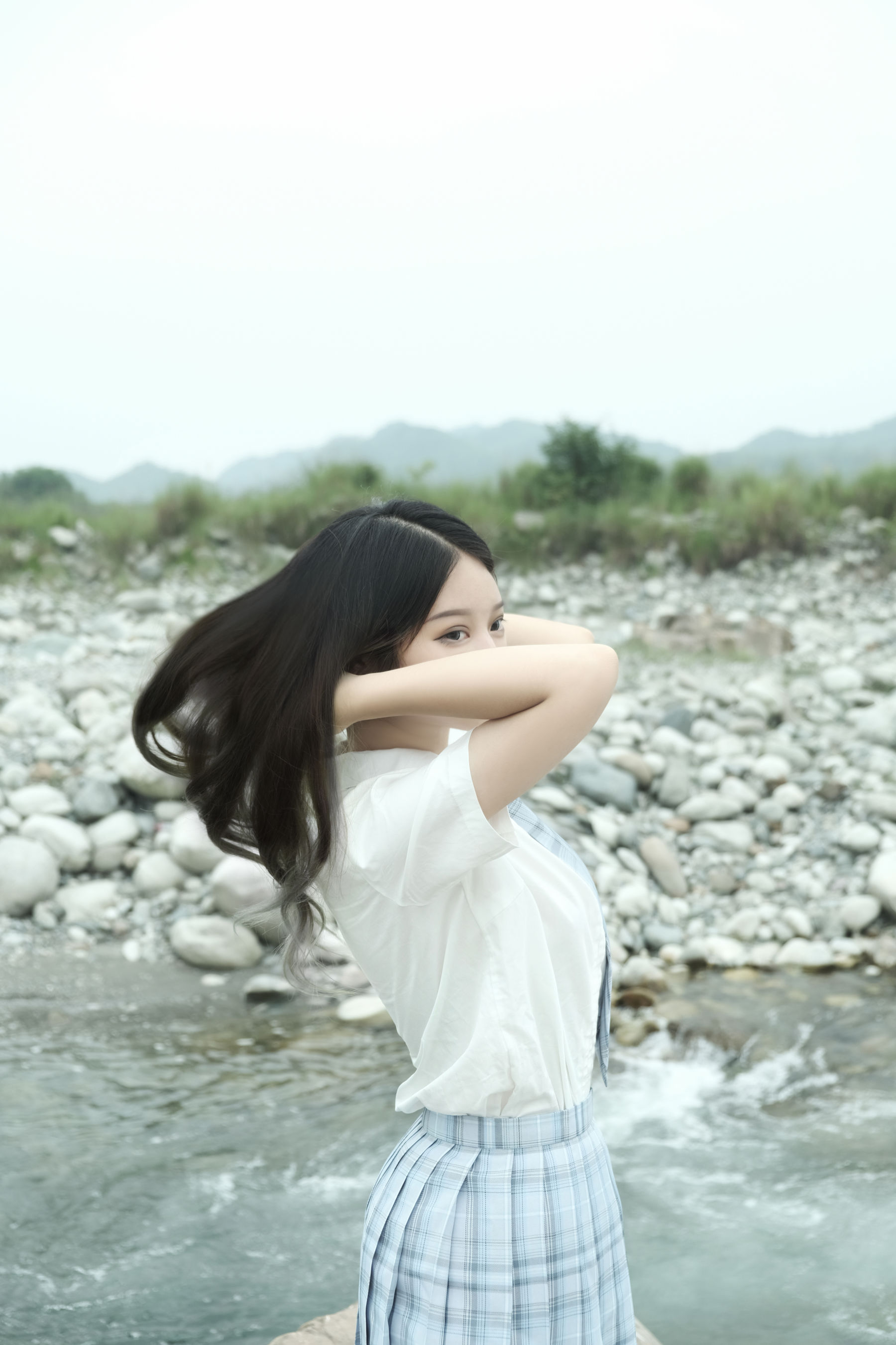 eloise软软 河边JK少女写真 清新制服cosplay摄影插图 eloise软软 河边JK少女写真 清新制服cosplay摄影插图