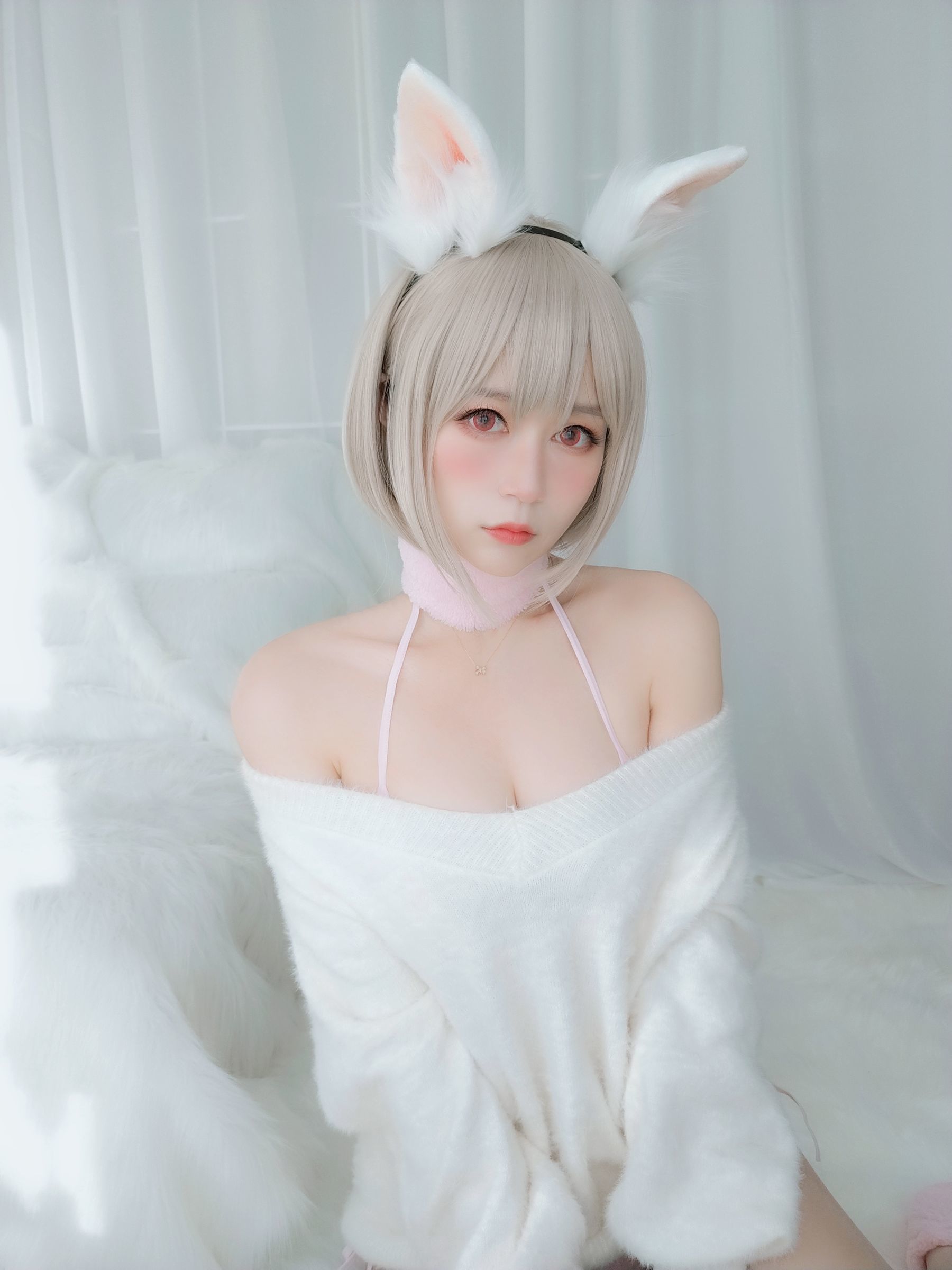 Coser小姐姐白银 – 小白兔 cosplay 写真 可爱萌系 动漫角色扮演