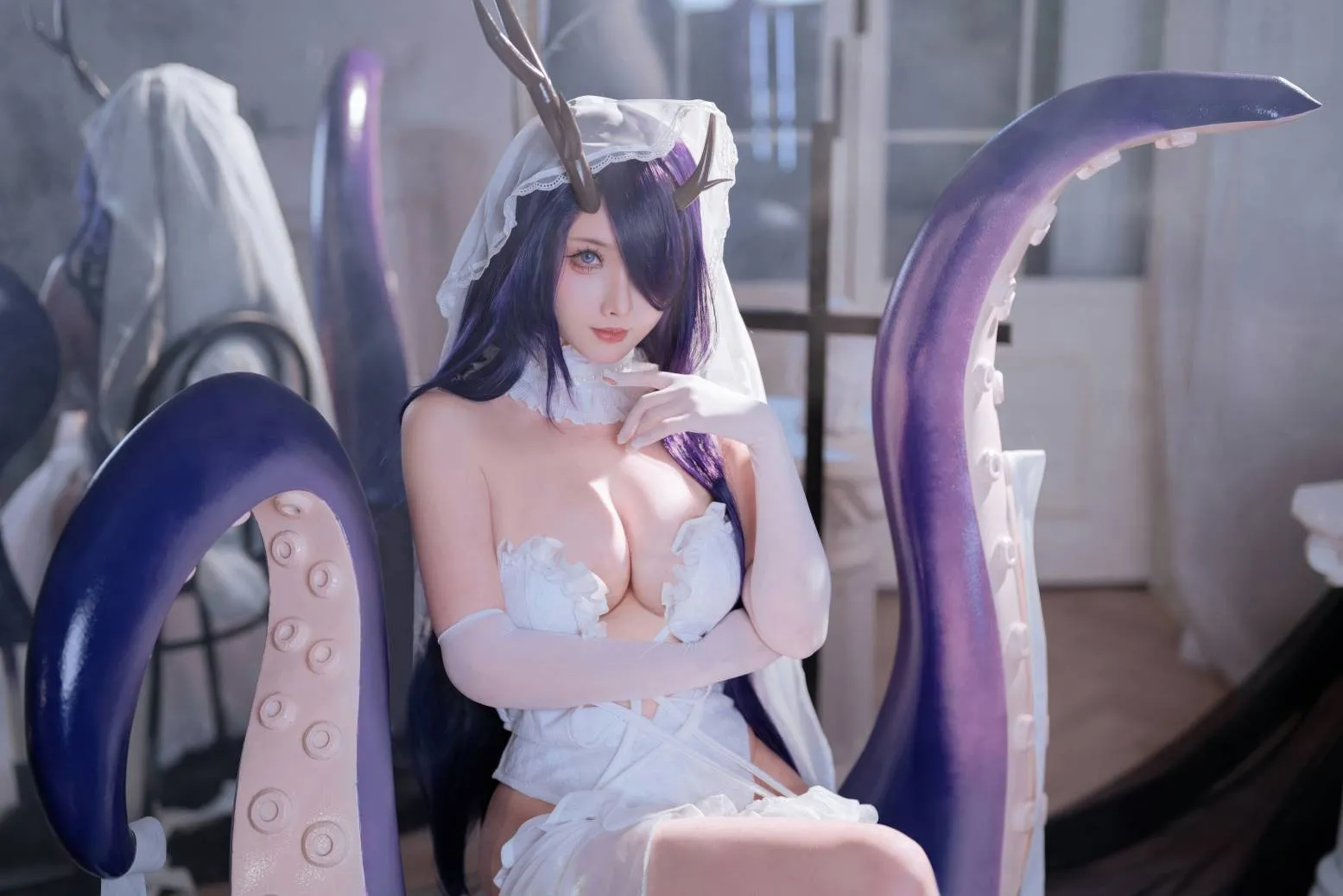 rioko凉凉子 金鹿号CosPlay 航海王女帝汉库克性感写真插图 rioko凉凉子 金鹿号CosPlay 航海王女帝汉库克性感写真插图