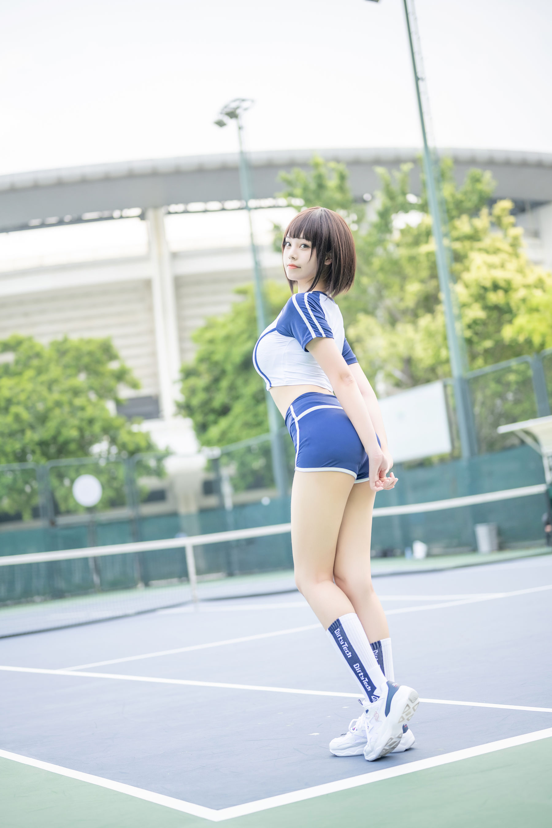 蜜汁猫裘 – 体操服Cosplay写真 性感运动风角色扮演图片集插图 蜜汁猫裘 – 体操服Cosplay写真 性感运动风角色扮演图片集插图