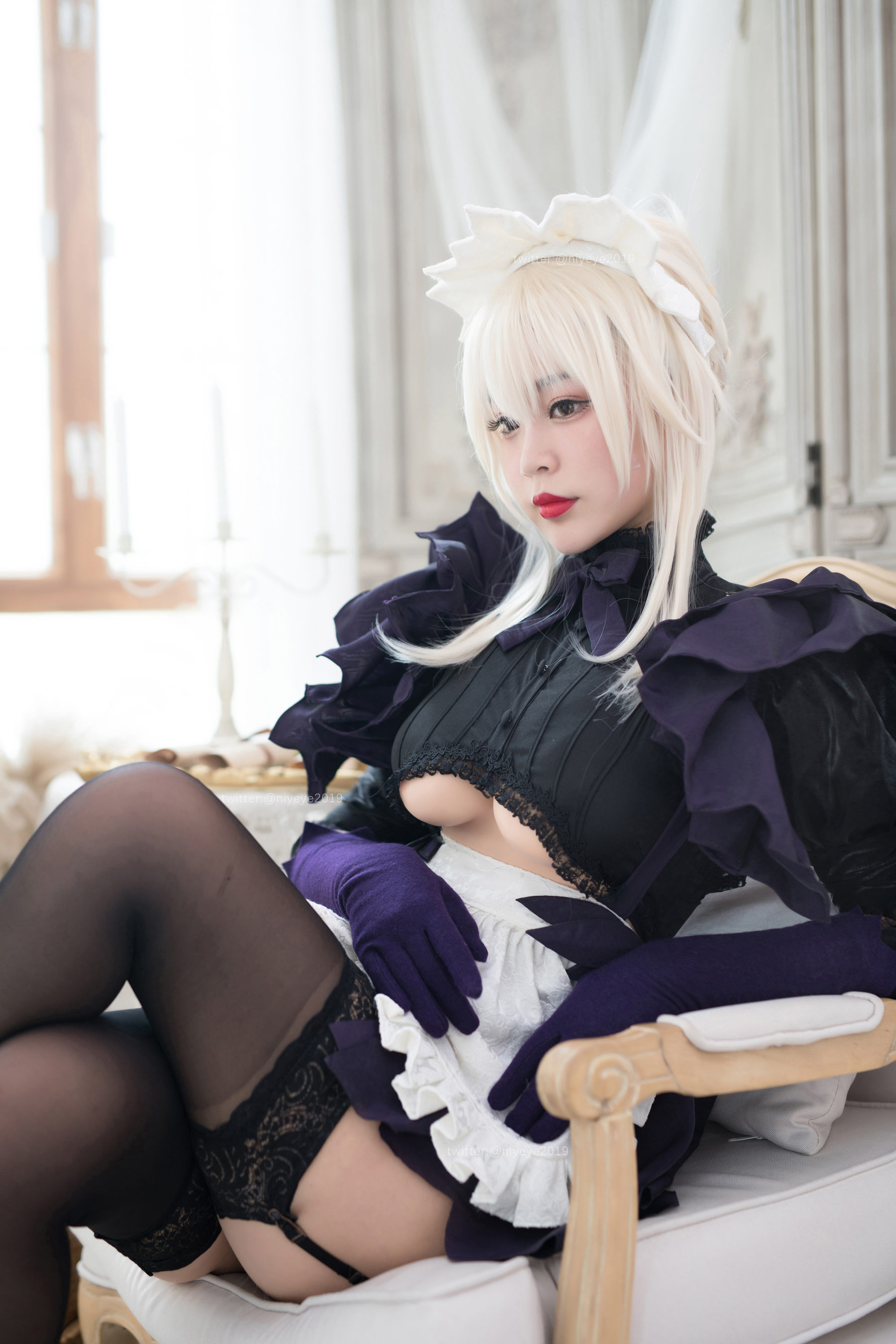 白烨 – 黑枪呆女仆 Cosplay 萌系小姐姐高清写真插图