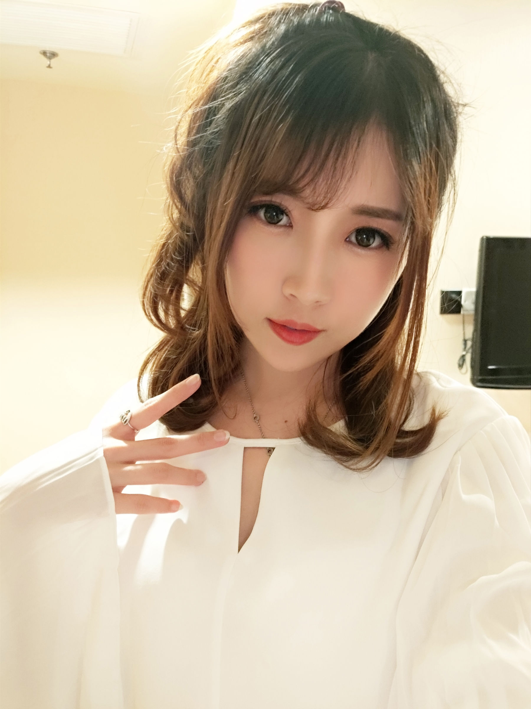 小女巫露娜 OL风职场连裤袜魅惑写真