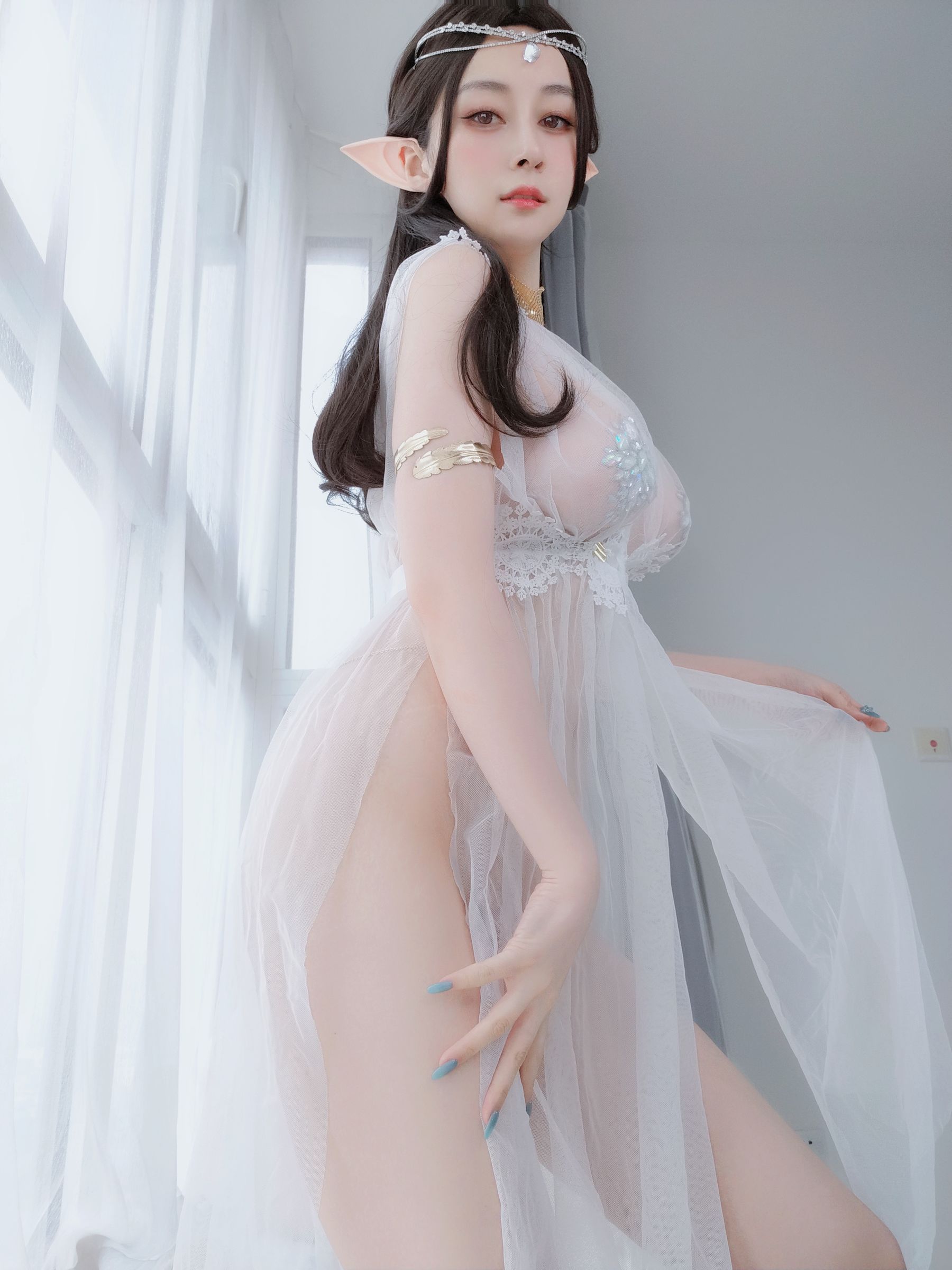 Coser白银 – 精灵宝石内衣性感写真 梦幻cosplay摄影