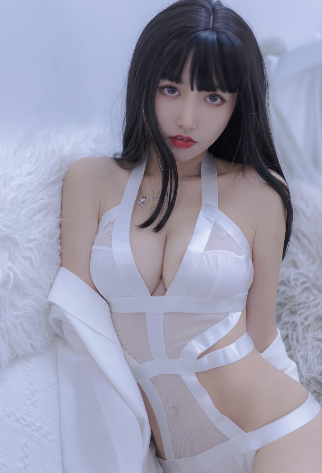 过期米线线喵 米线休息日少女感日常cos写真插图 过期米线线喵 米线休息日少女感日常cos写真插图