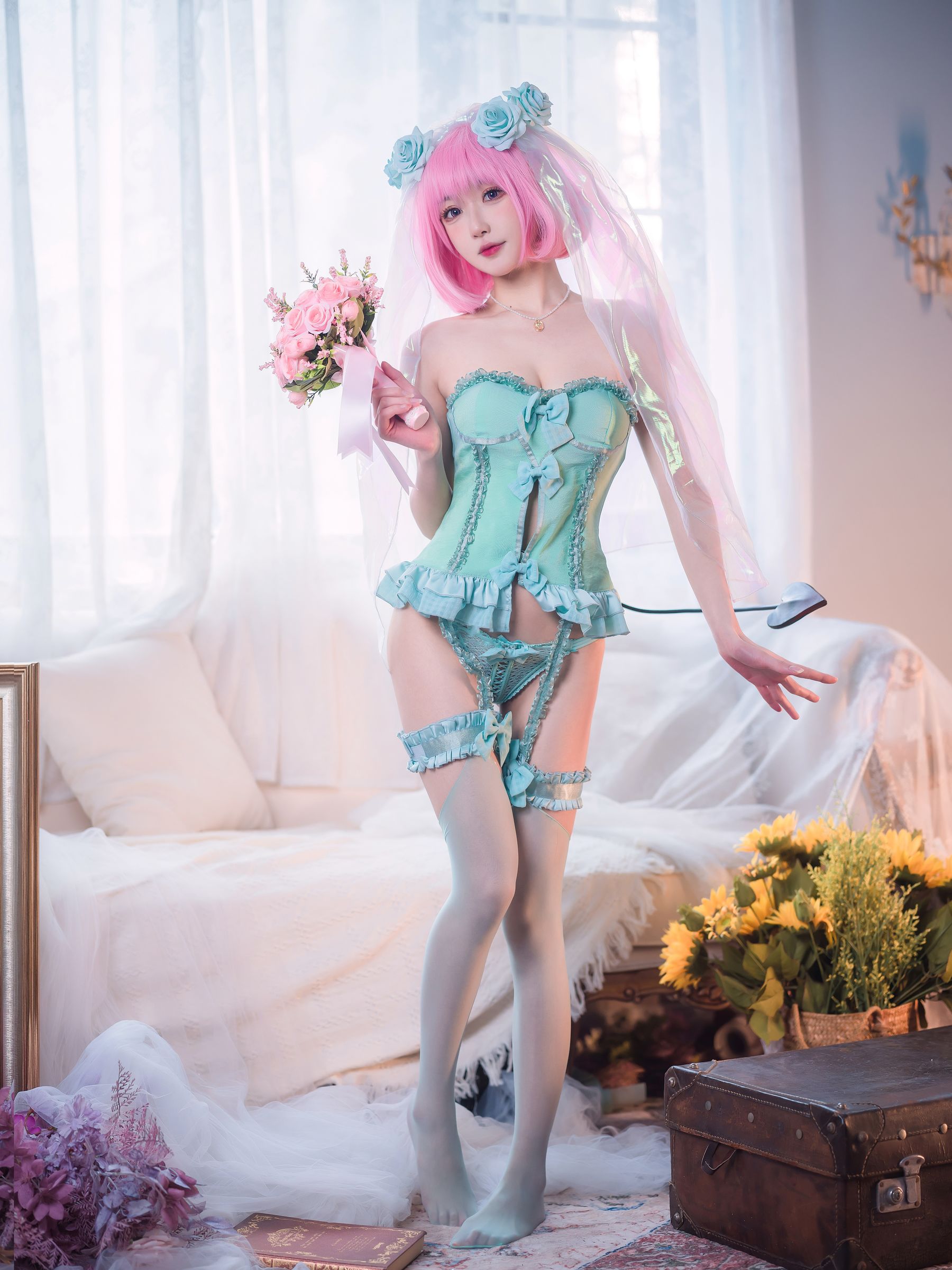 阿包也是兔娘 王女梦梦 婚纱内衣 Cosplay写真