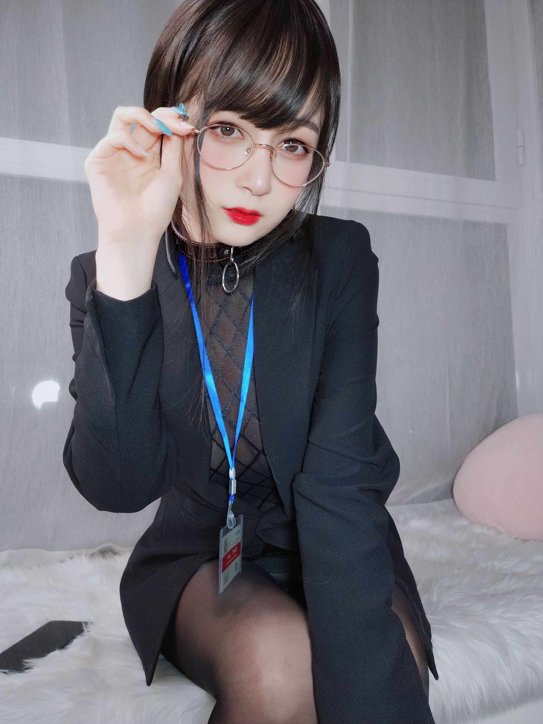 Coser小姐姐白银 – 黑丝情趣写真 性感魅惑插图