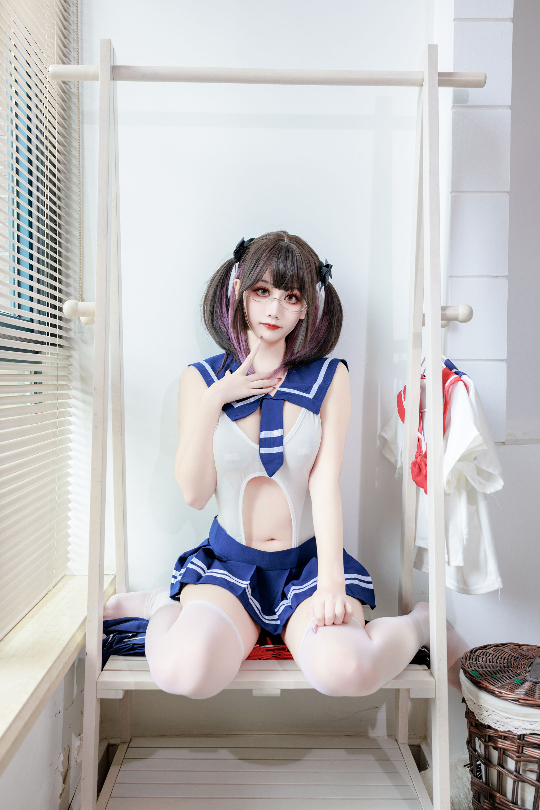 阿雪雪 – 连体水手服Cosplay写真 二次元少女制服诱惑插图