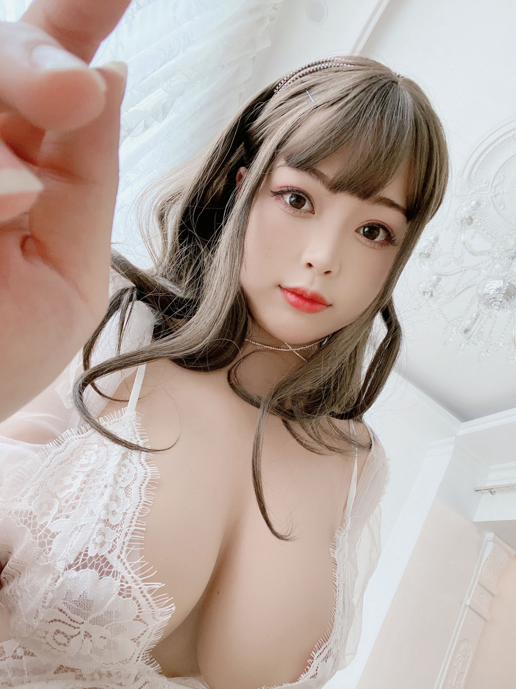 白烨Cosplay – 耶米西奶露 – 萌系小姐姐人妻回家诱惑写真插图