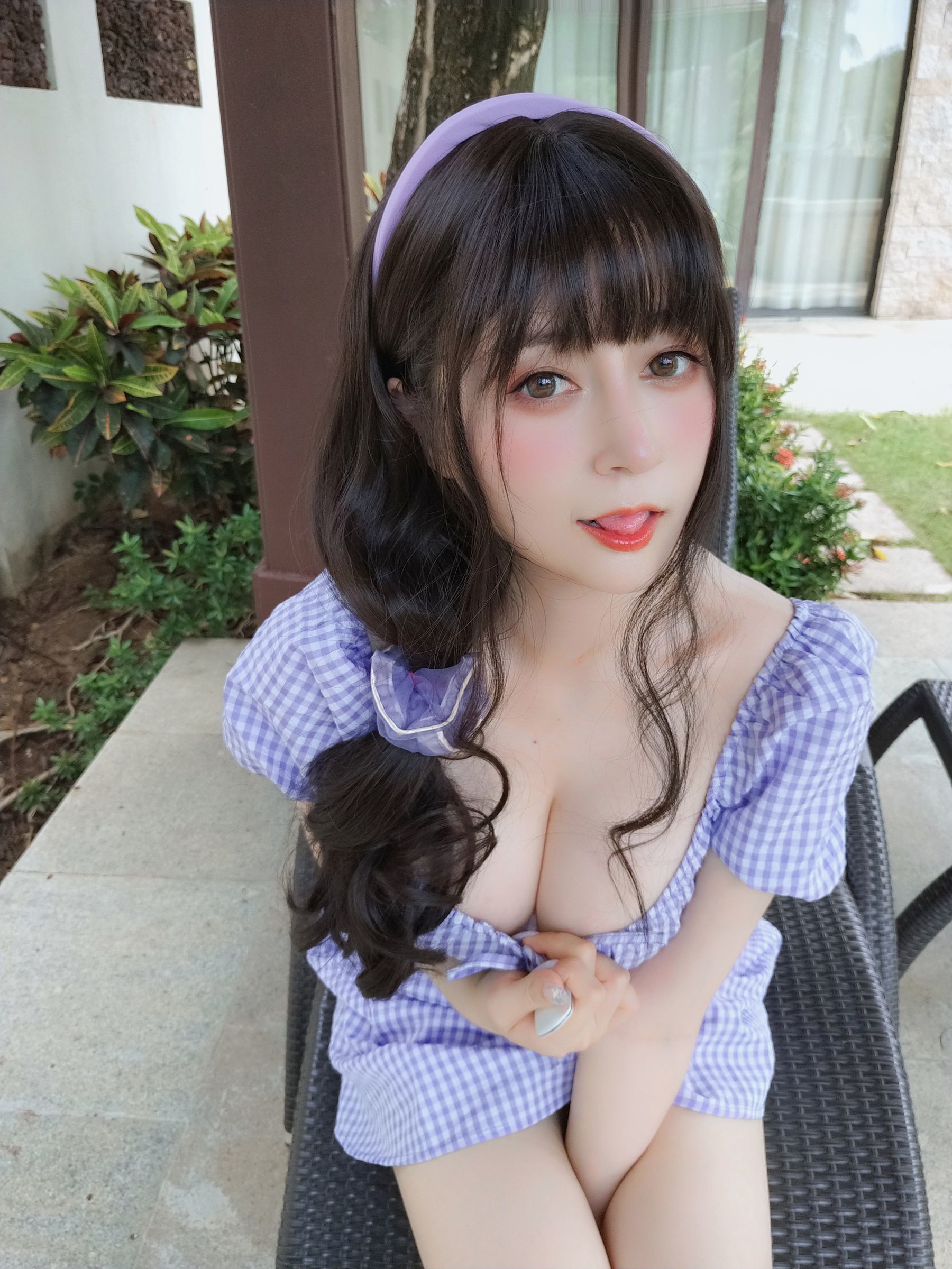 Coser小姐姐白银 – 夏日格子连衣裙清新写真 日系甜美少女cosplay摄影