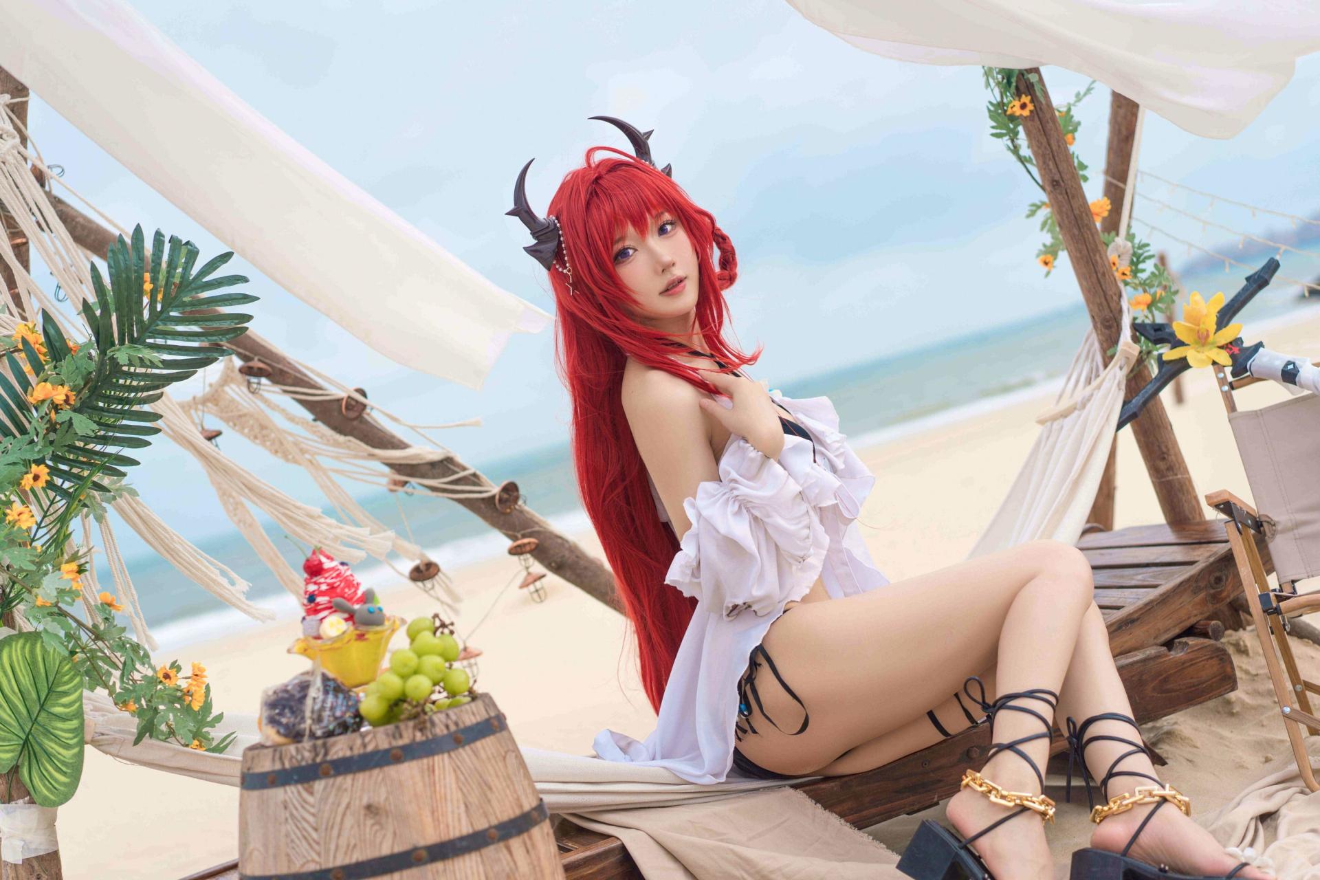 阿包也是兔娘 – 明日方舟 史尔特尔泳装 Cosplay 高清写真插图 阿包也是兔娘 – 明日方舟 史尔特尔泳装 Cosplay 高清写真插图