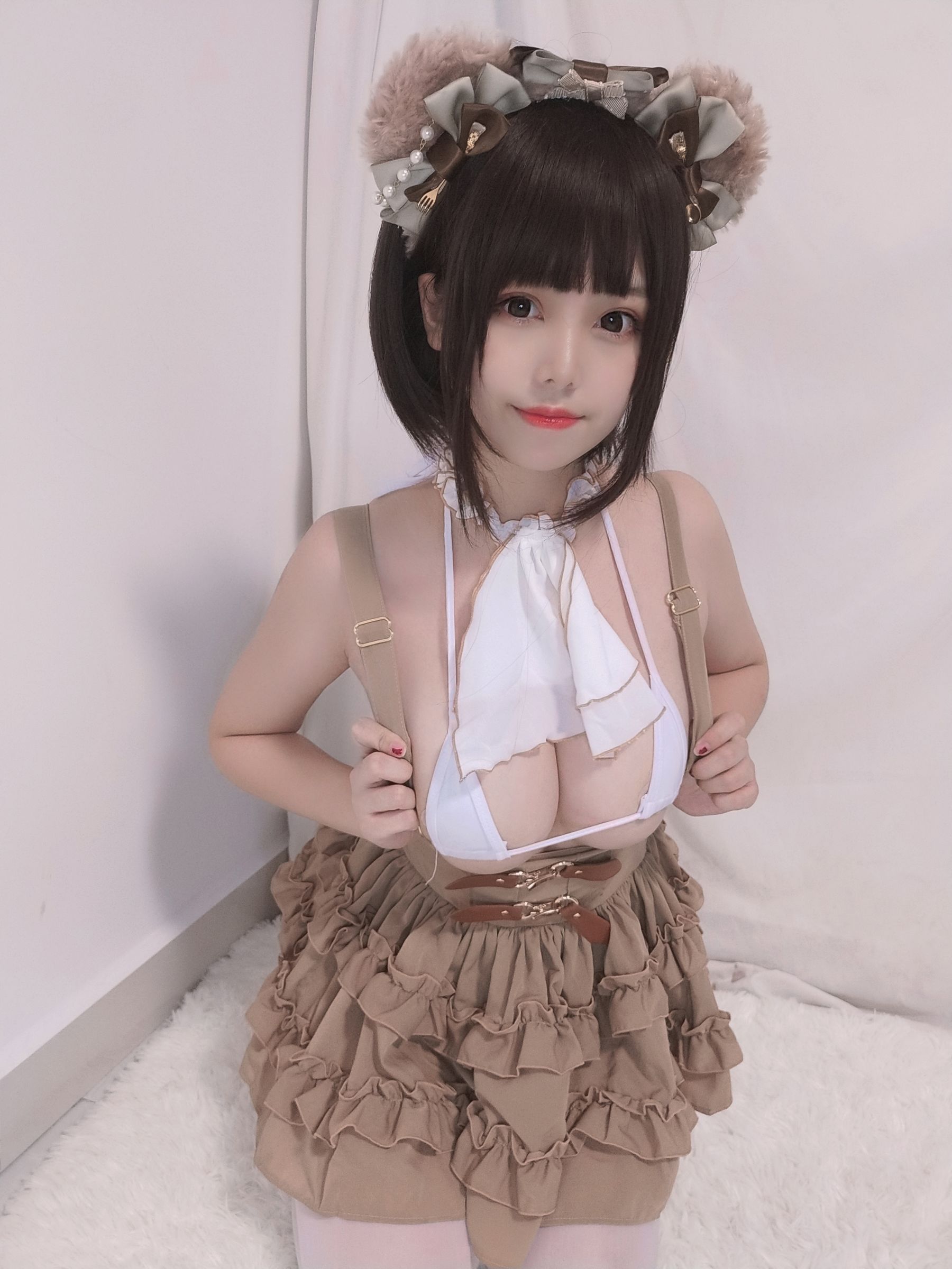 蜜汁猫裘 – 小熊 Cosplay 萌系写真 可爱熊耳少女插图