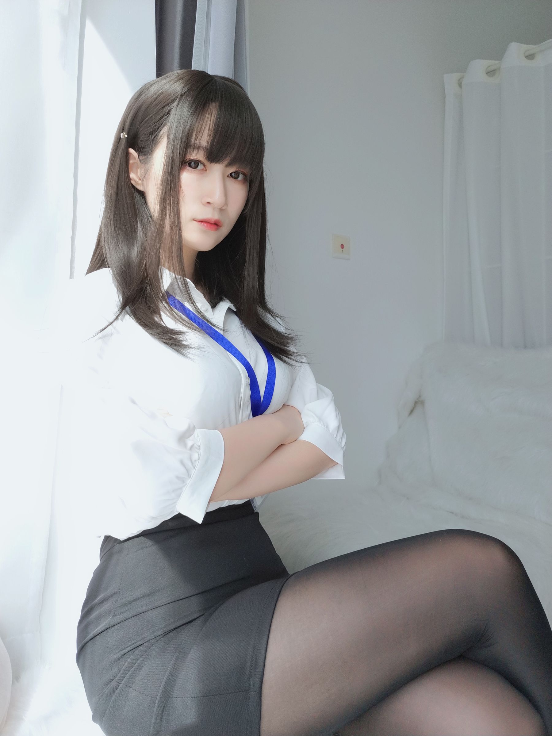 Coser小姐姐白银 – 制服诱惑 性感写真集插图 Coser小姐姐白银 – 制服诱惑 性感写真集插图