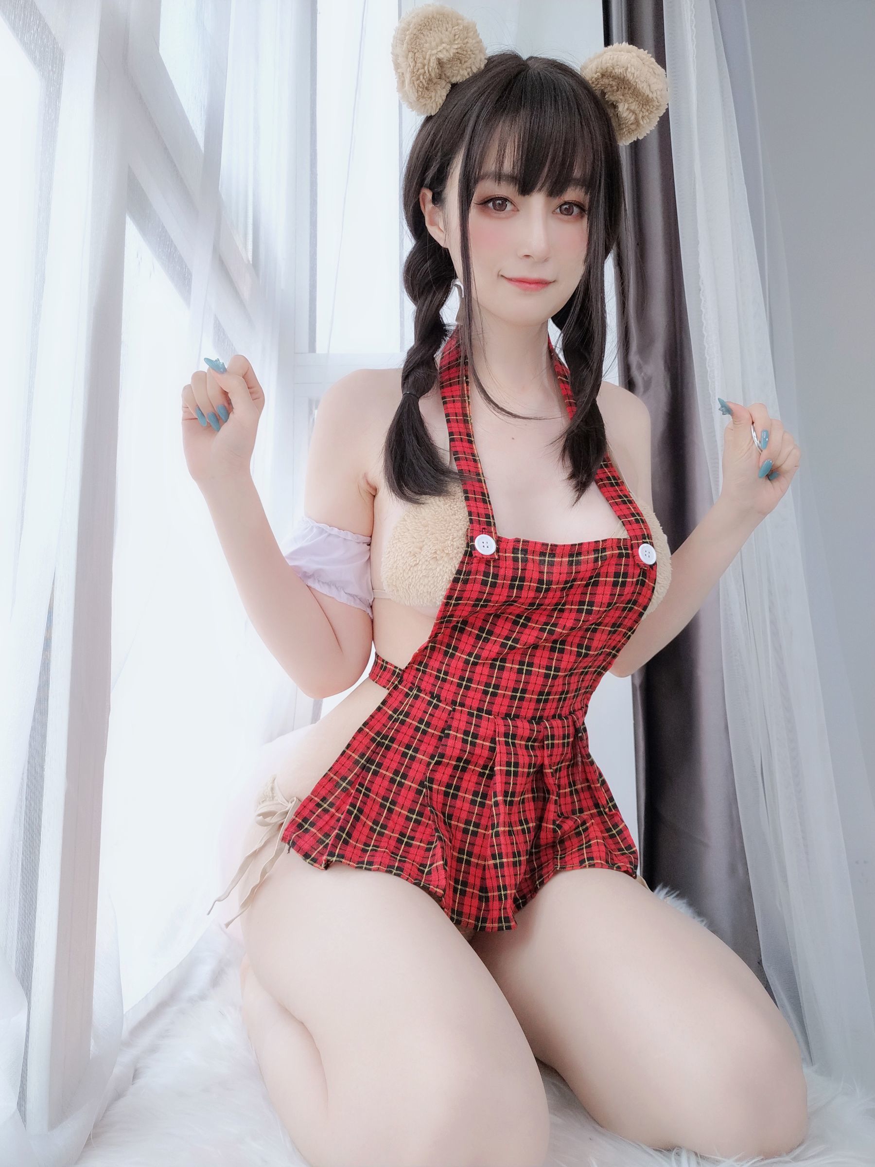 Coser小姐姐白银 – 萌熊少女写真集 可爱熊耳cosplay