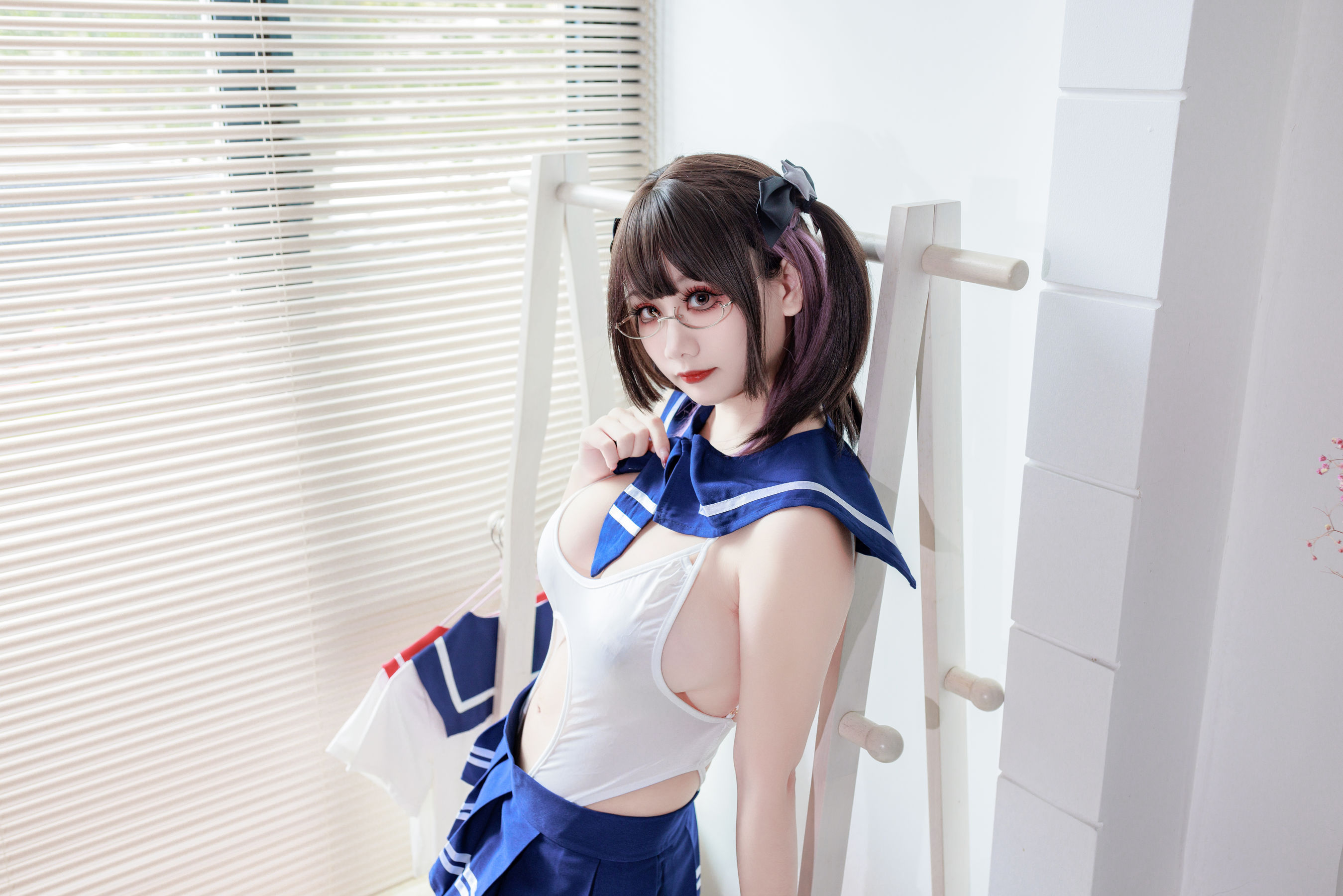 阿雪雪 – 连体水手服Cosplay写真 二次元少女制服诱惑插图