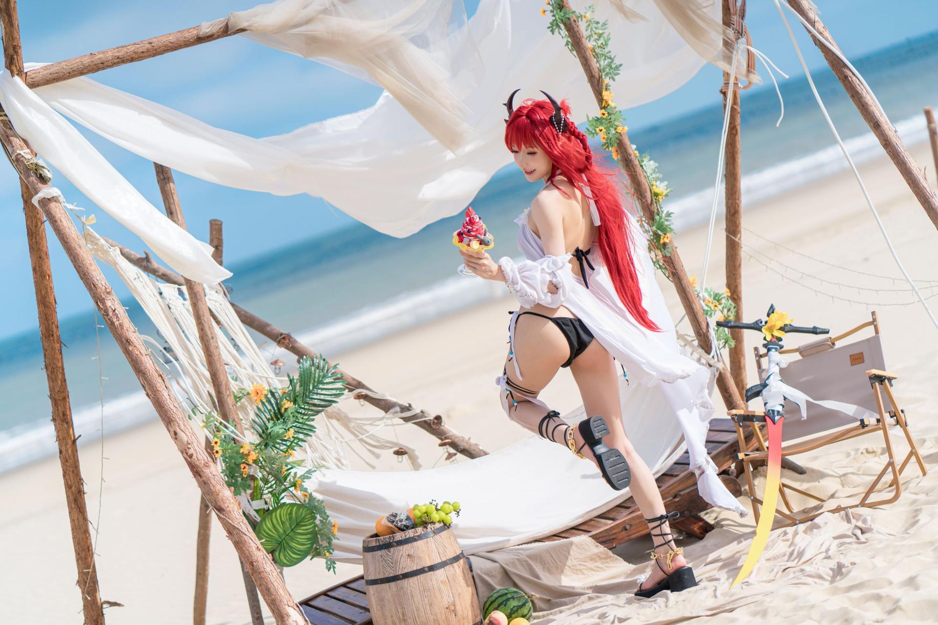 阿包也是兔娘 – 明日方舟 史尔特尔泳装 Cosplay 高清写真插图