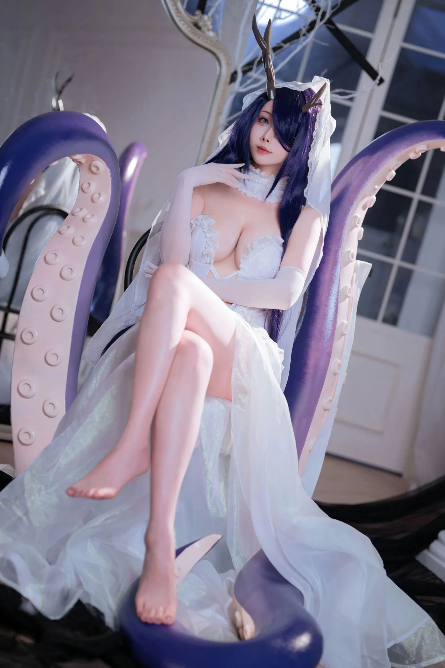 rioko凉凉子 金鹿号CosPlay 航海王女帝汉库克性感写真插图 rioko凉凉子 金鹿号CosPlay 航海王女帝汉库克性感写真插图