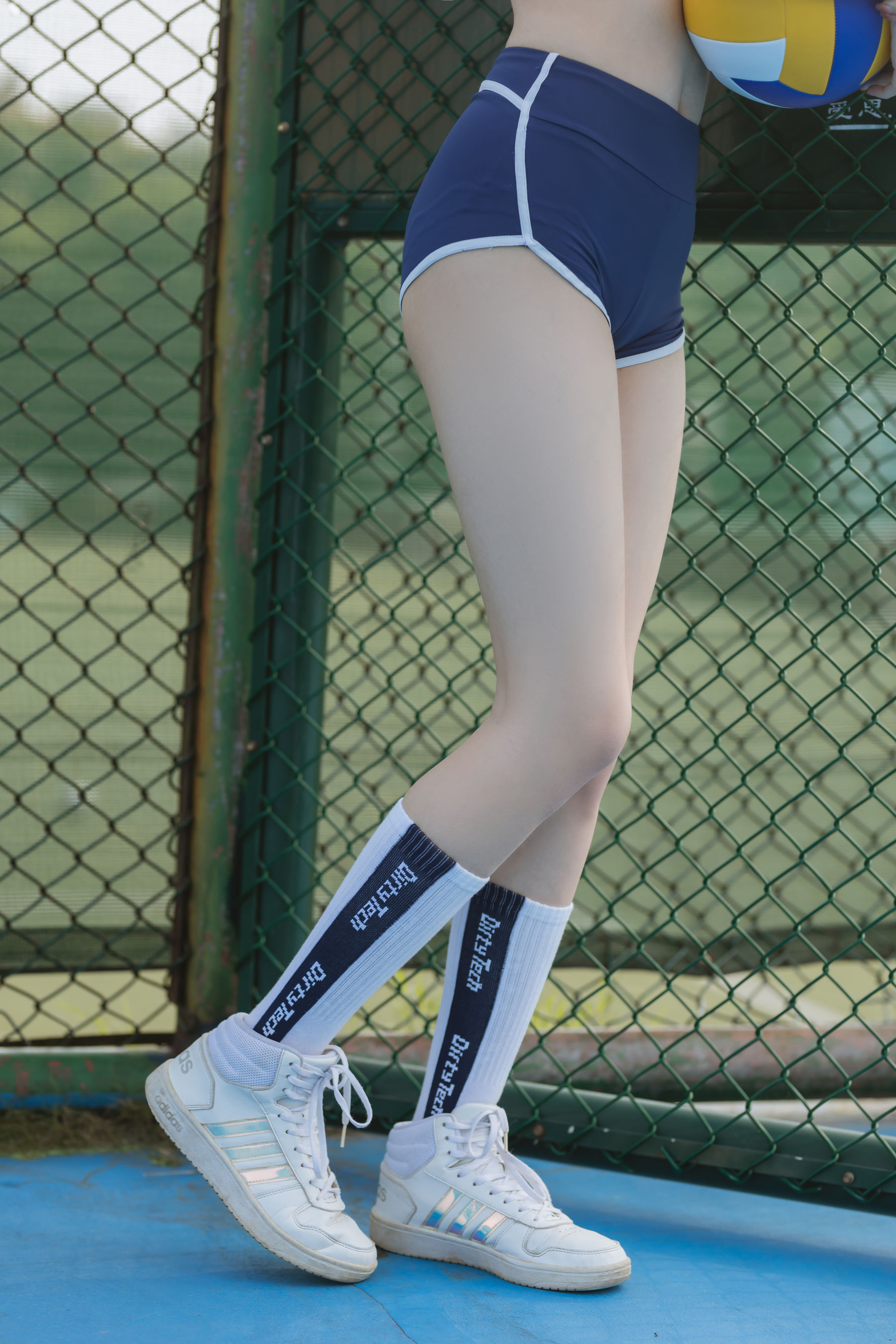 许岚 – 夏日运动服Cosplay清凉写真插图 许岚 – 夏日运动服Cosplay清凉写真插图