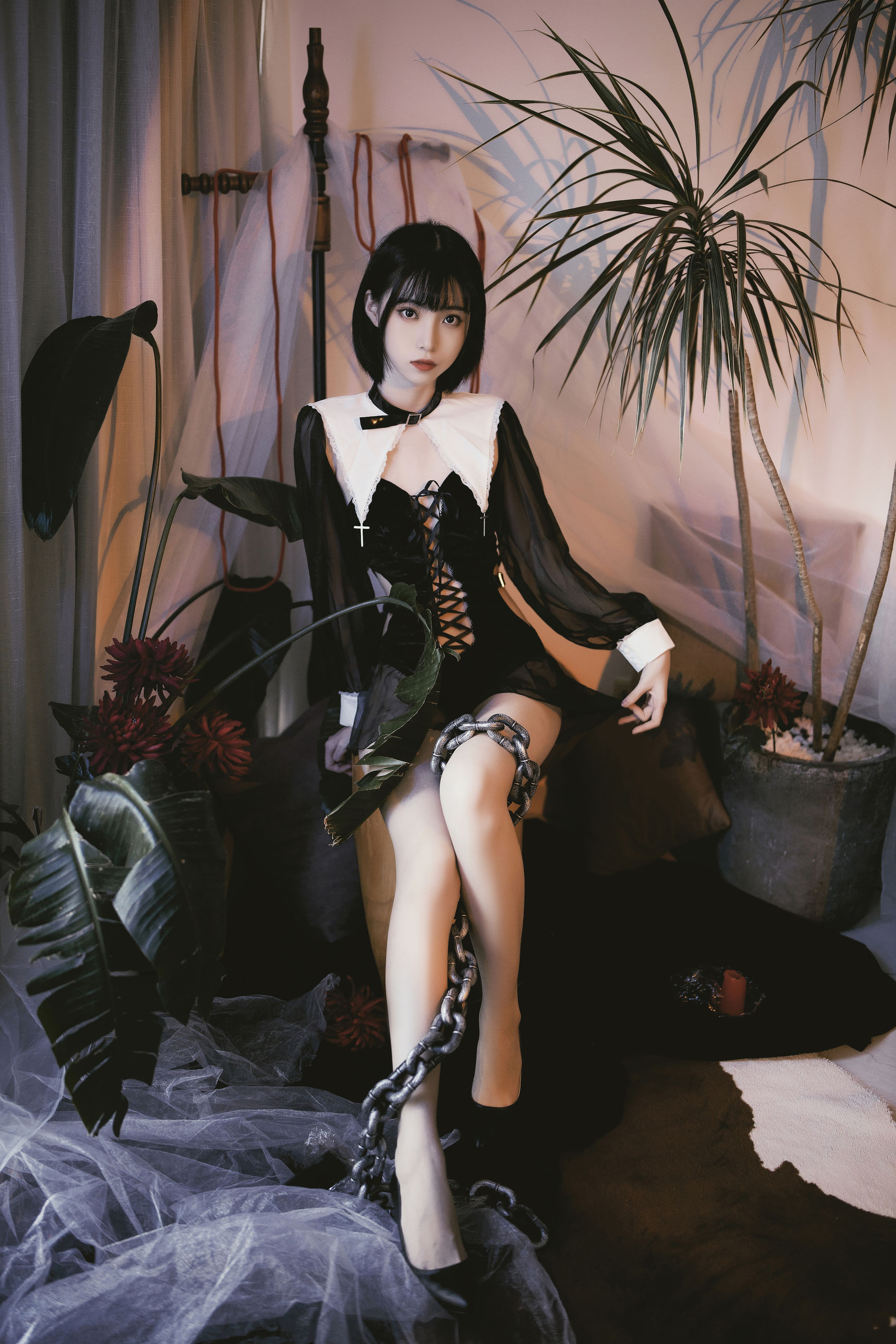 许岚 – 修女角色扮演 神圣与魅惑的视觉盛宴