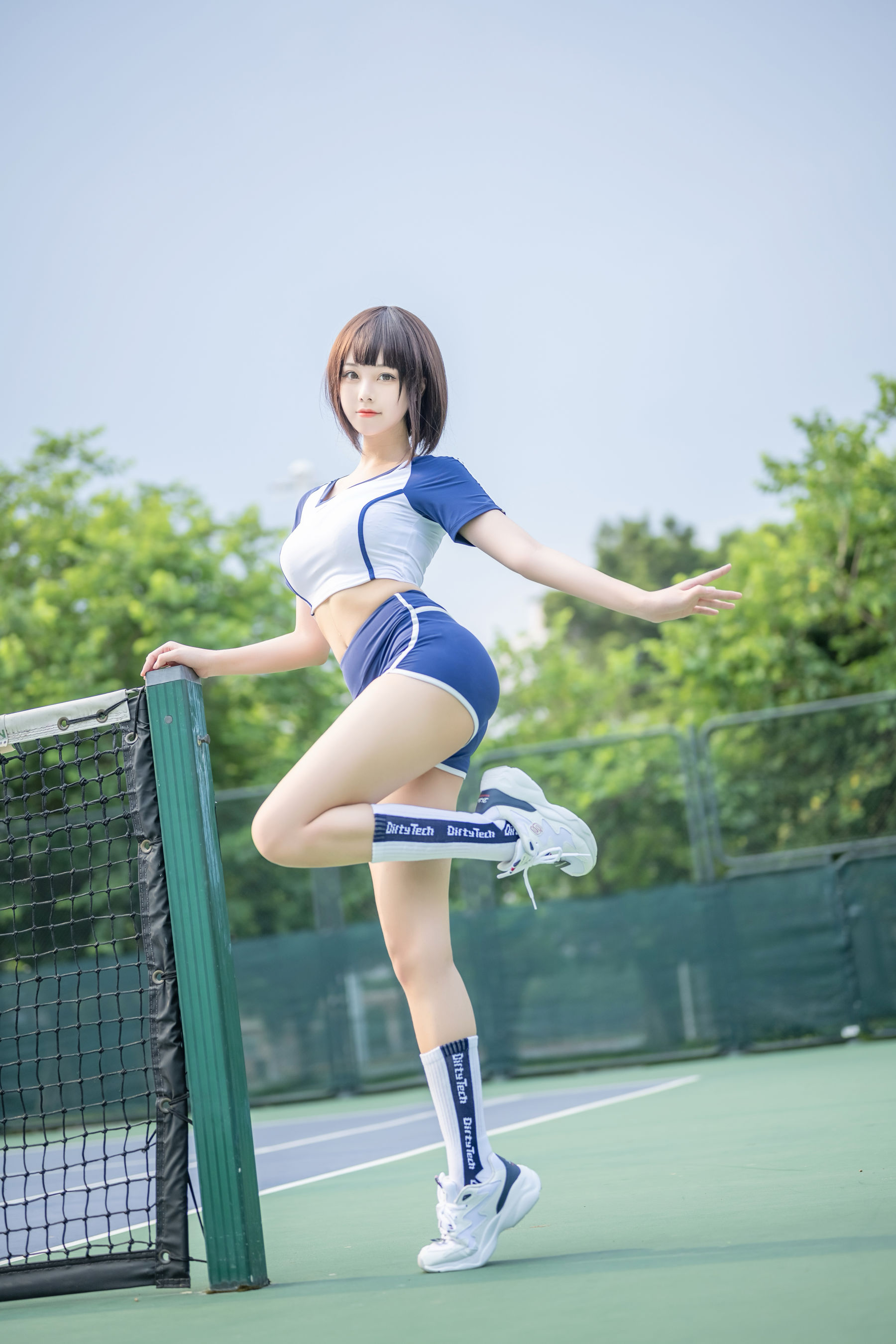 蜜汁猫裘 – 体操服Cosplay写真 性感运动风角色扮演图片集插图