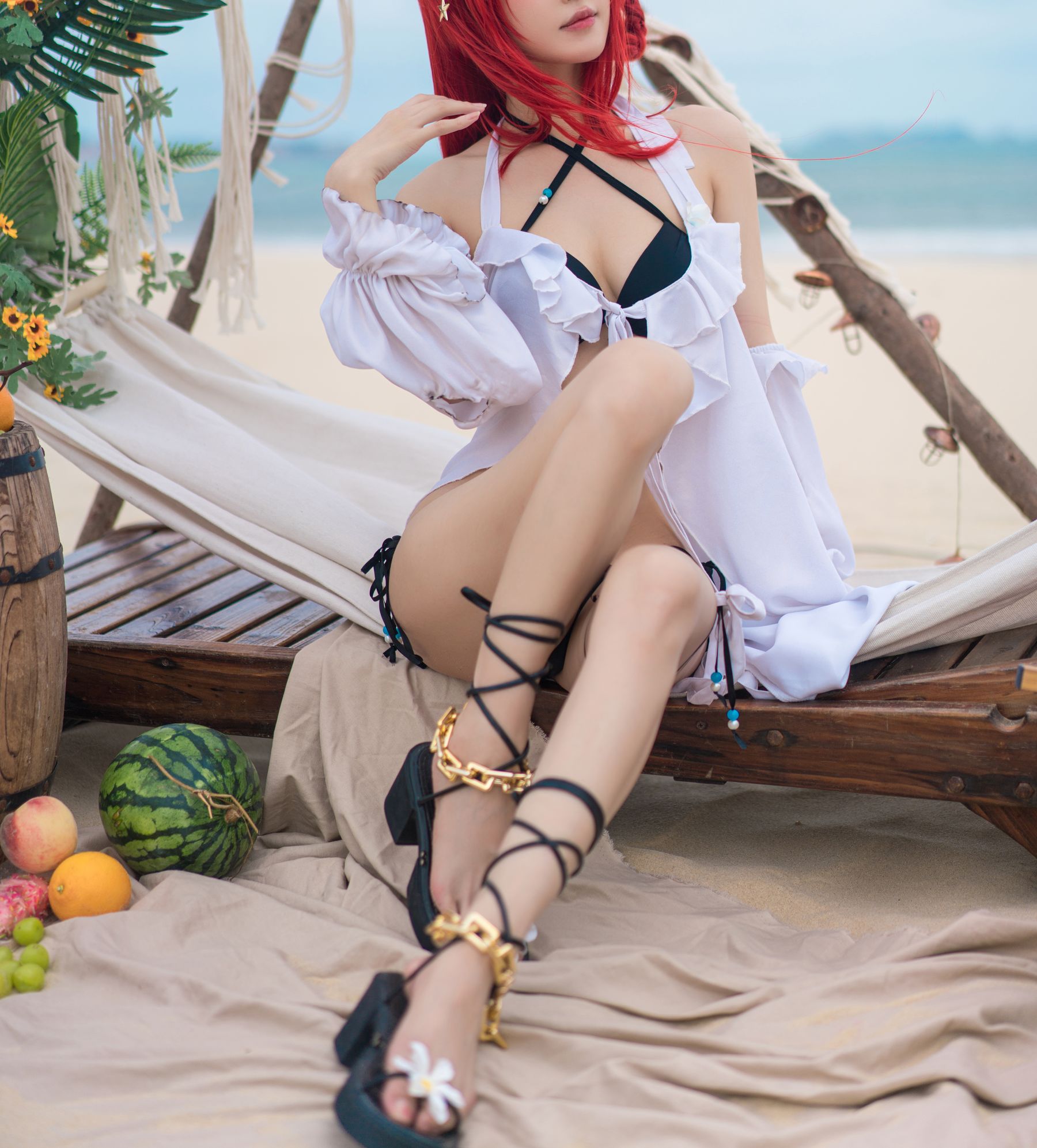 阿包也是兔娘 – 明日方舟 史尔特尔泳装 Cosplay 高清写真