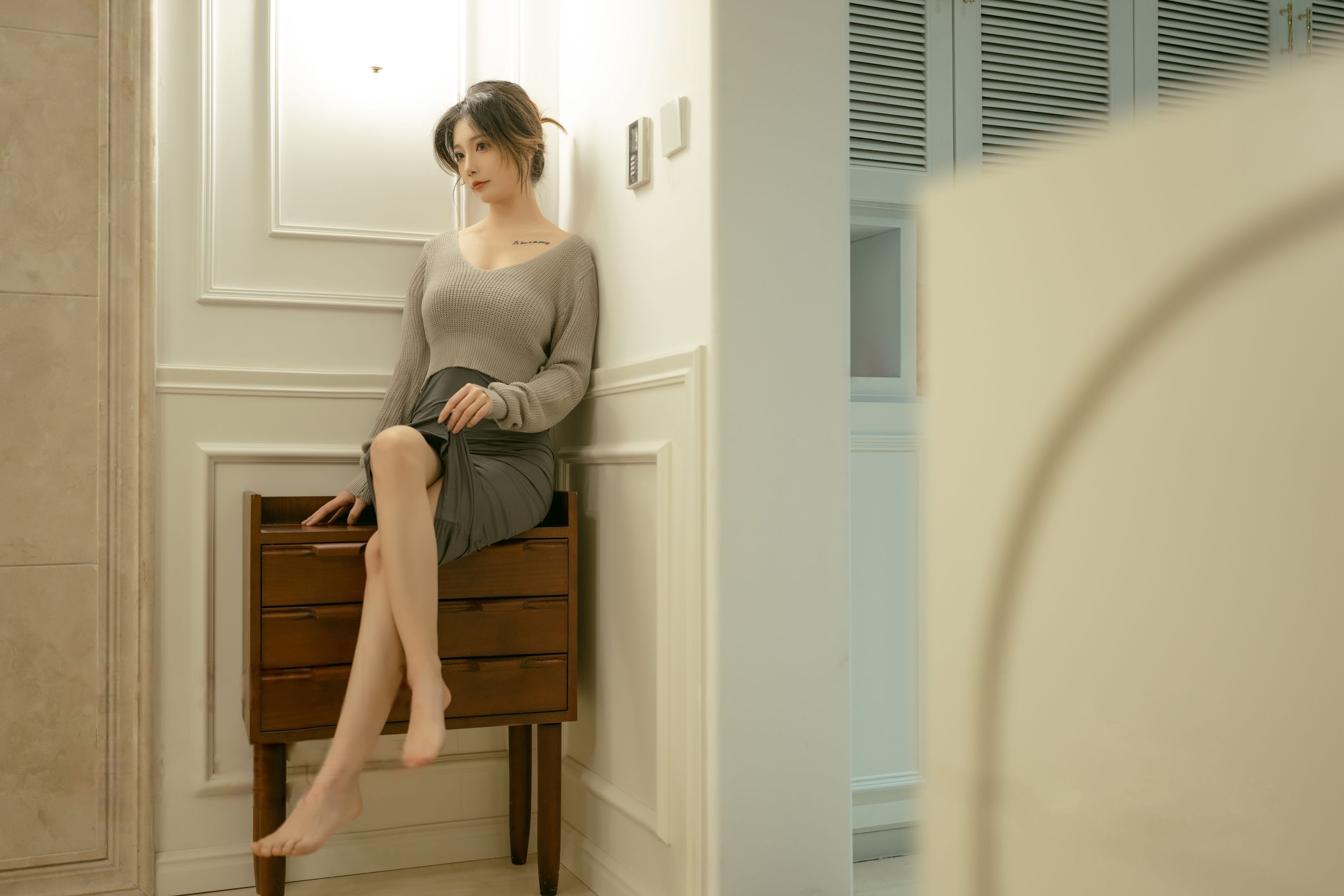 桃良阿宅 – 晚餐后浪漫氛围 慵懒居家风 Cosplay写真插图